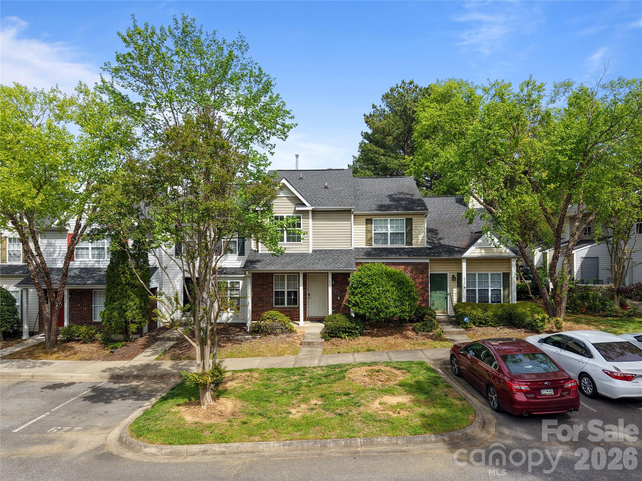 622 Emerald Cove Drive — Charlotte