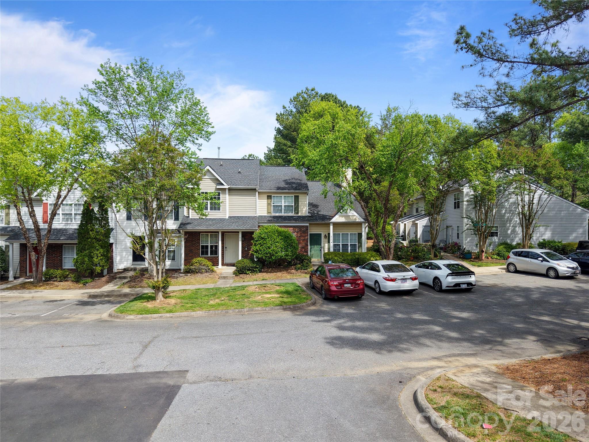 622 Emerald Cove Drive — Charlotte