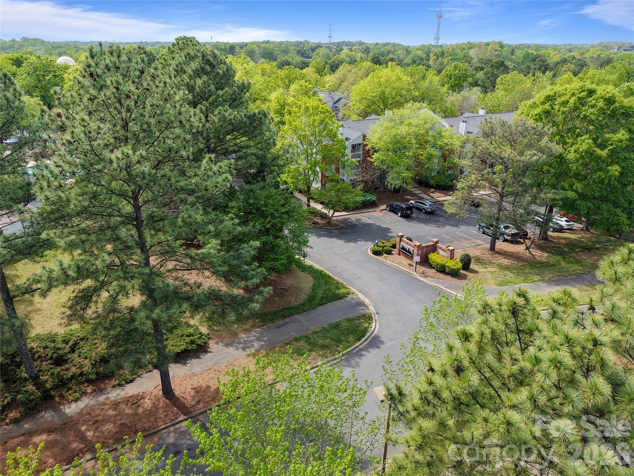 622 Emerald Cove Drive — Charlotte