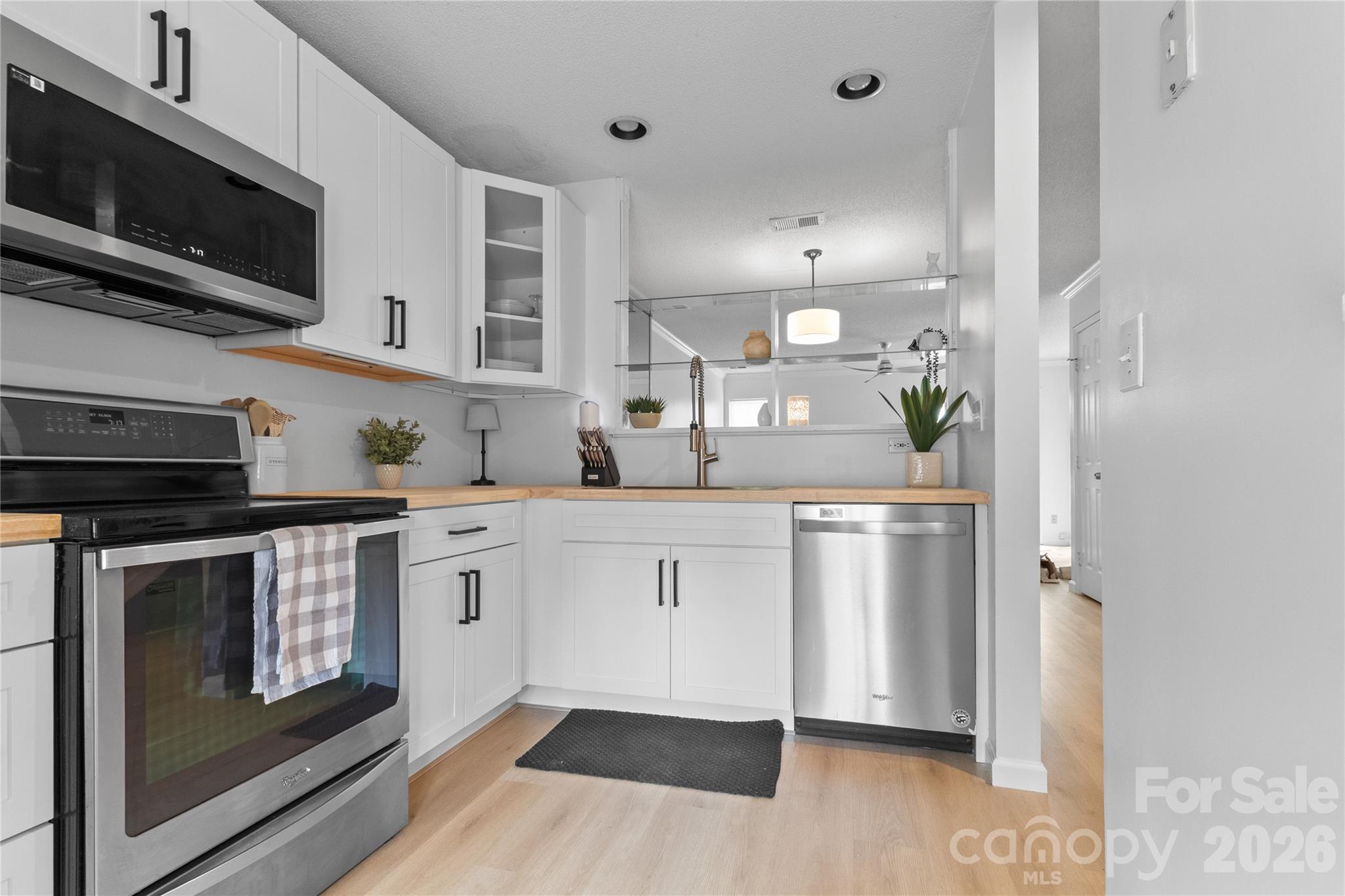 622 Emerald Cove Drive — Charlotte