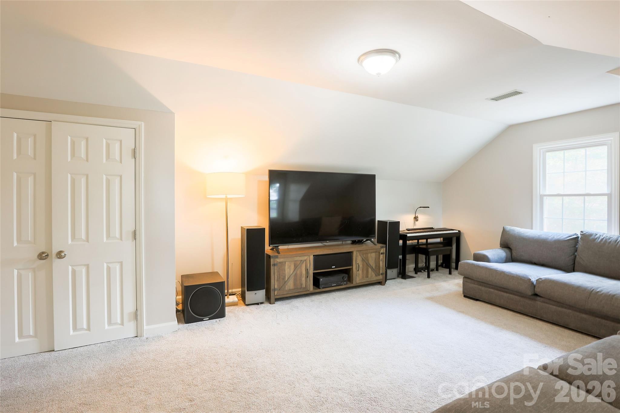 9613 Fairmead Drive — Charlotte