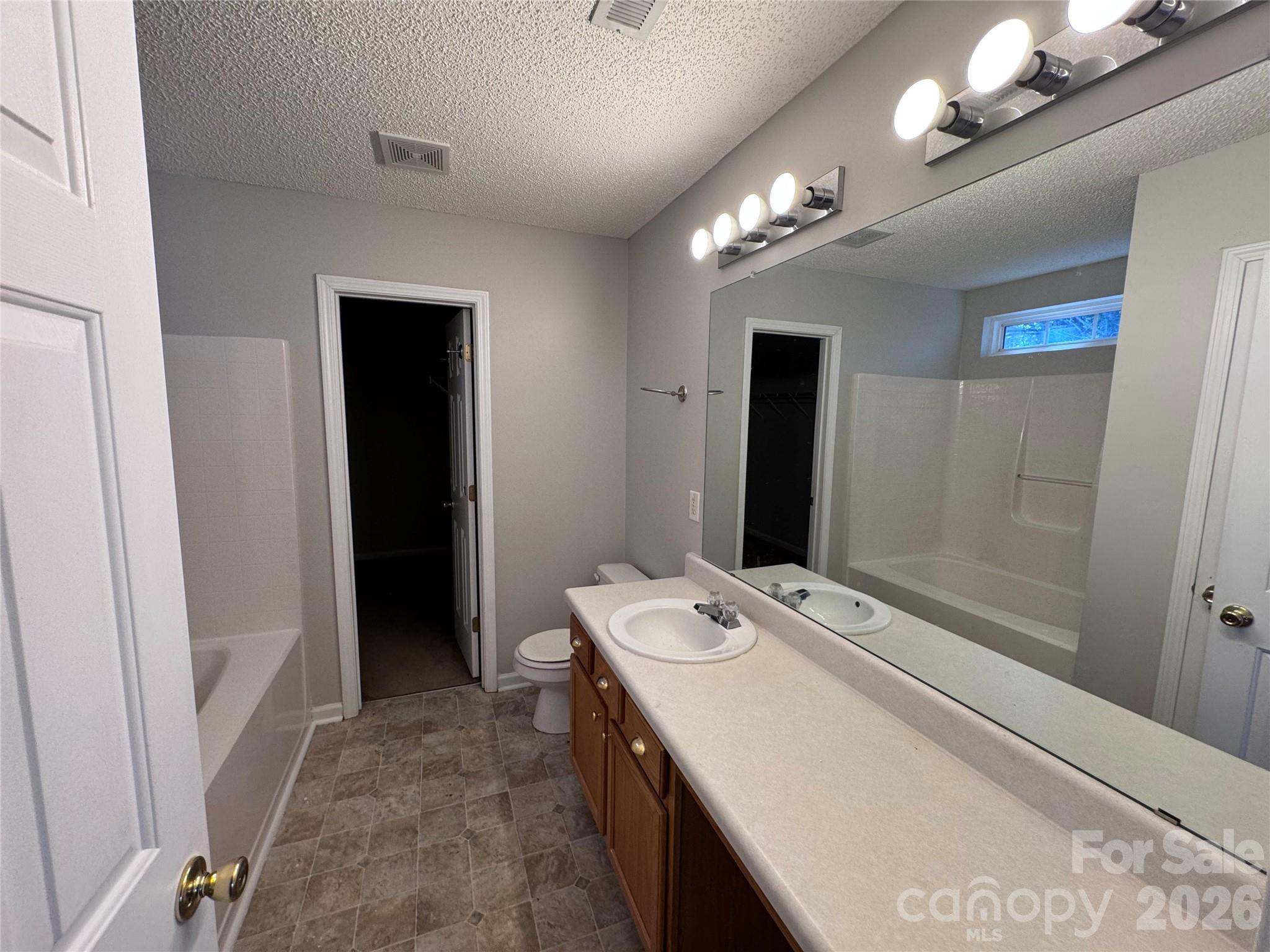 6528 Forest Cross Drive — Charlotte