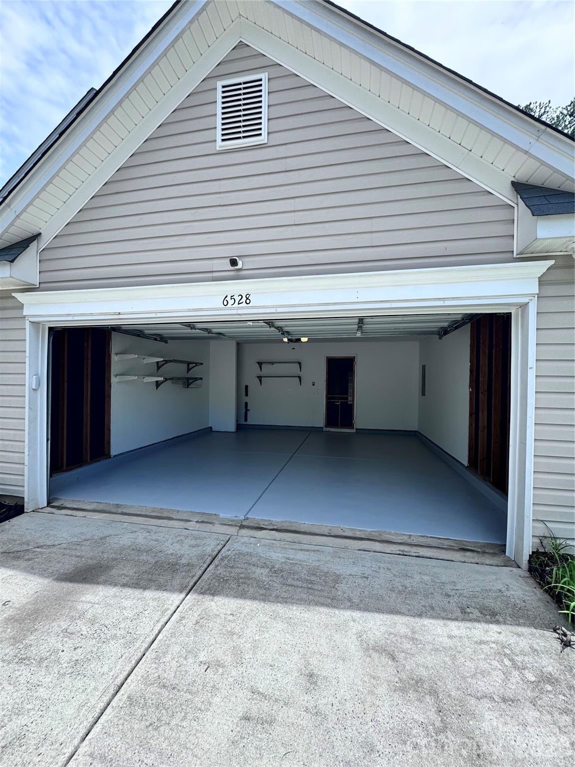 6528 Forest Cross Drive — Charlotte