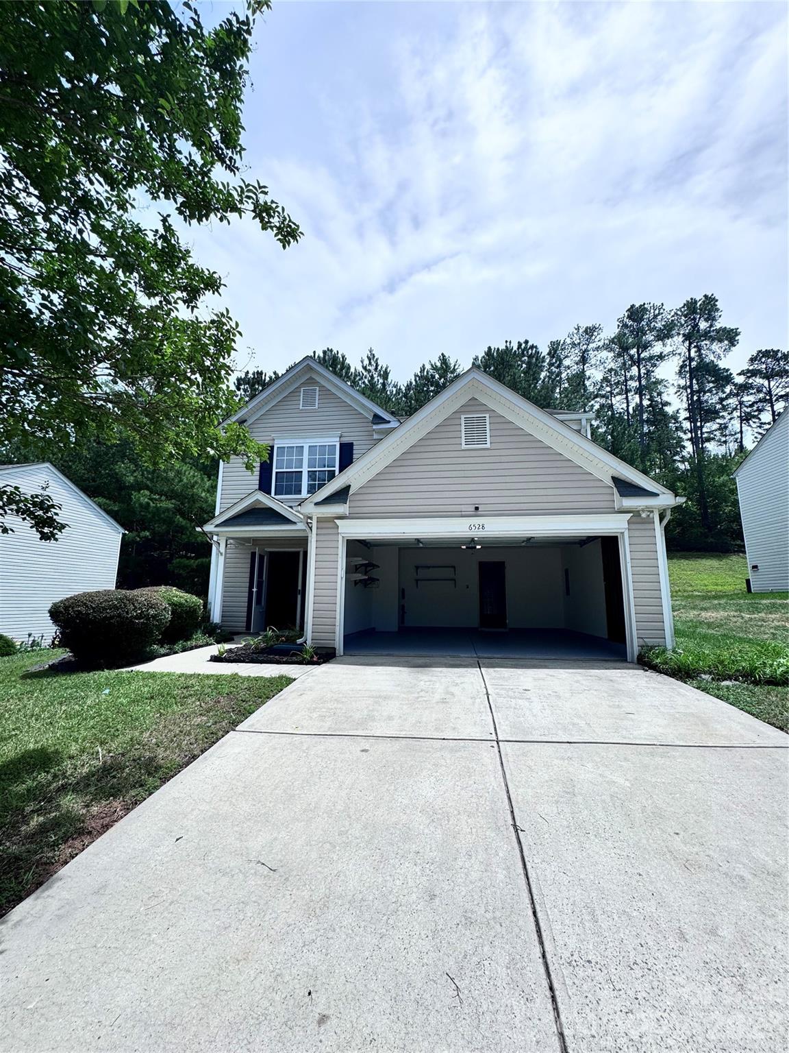 6528 Forest Cross Drive — Charlotte