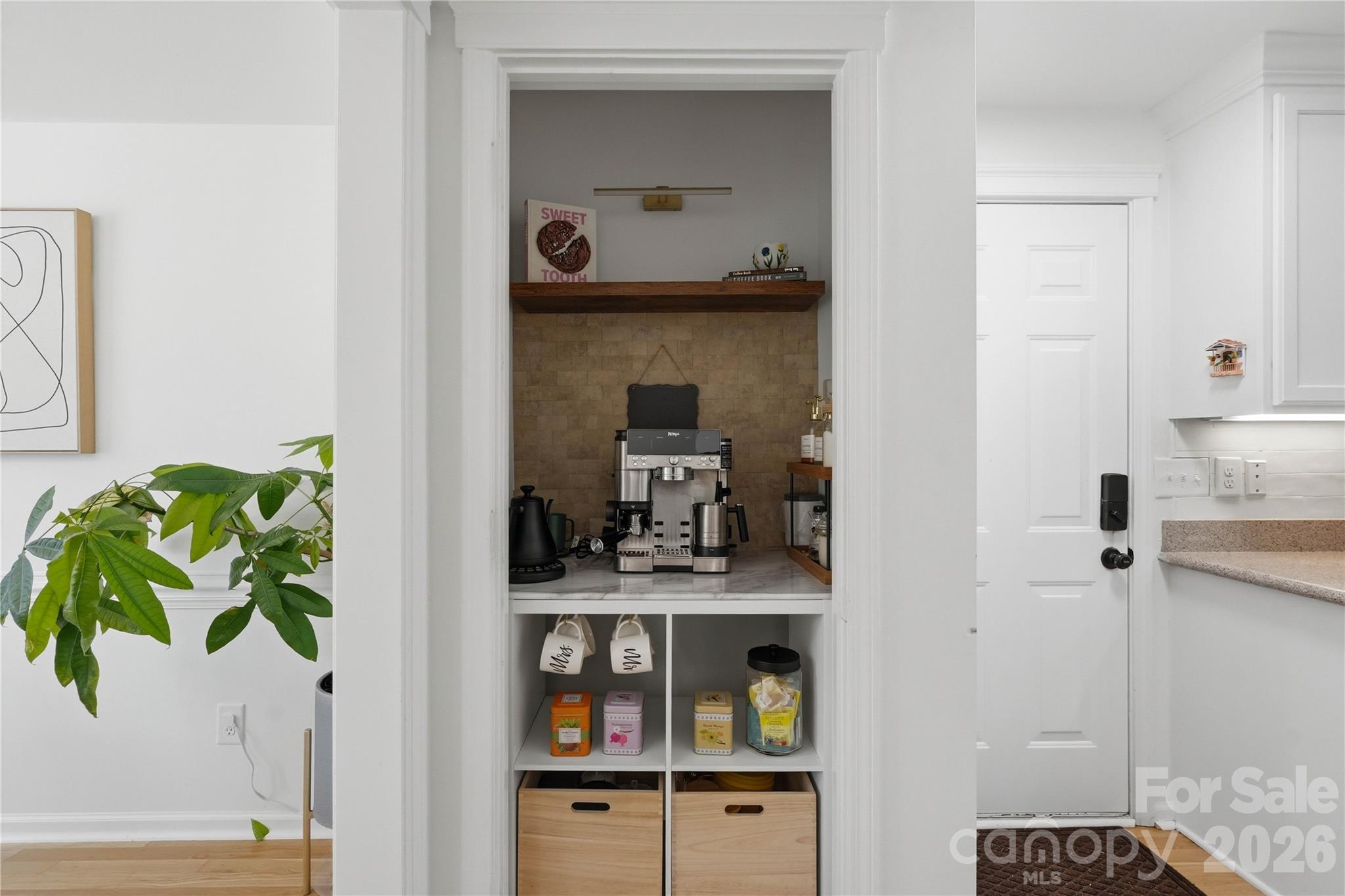 12312 Greenway View Court — Charlotte