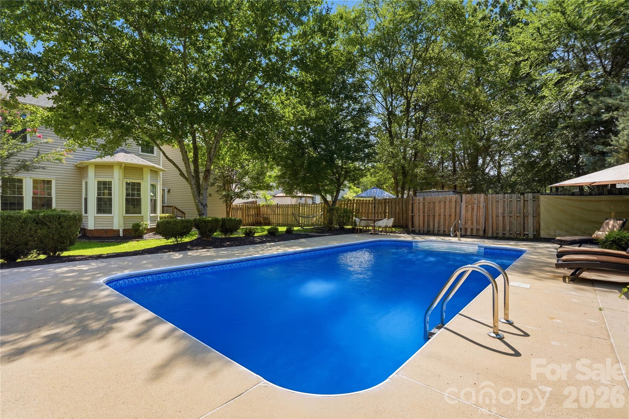12312 Greenway View Court — Charlotte