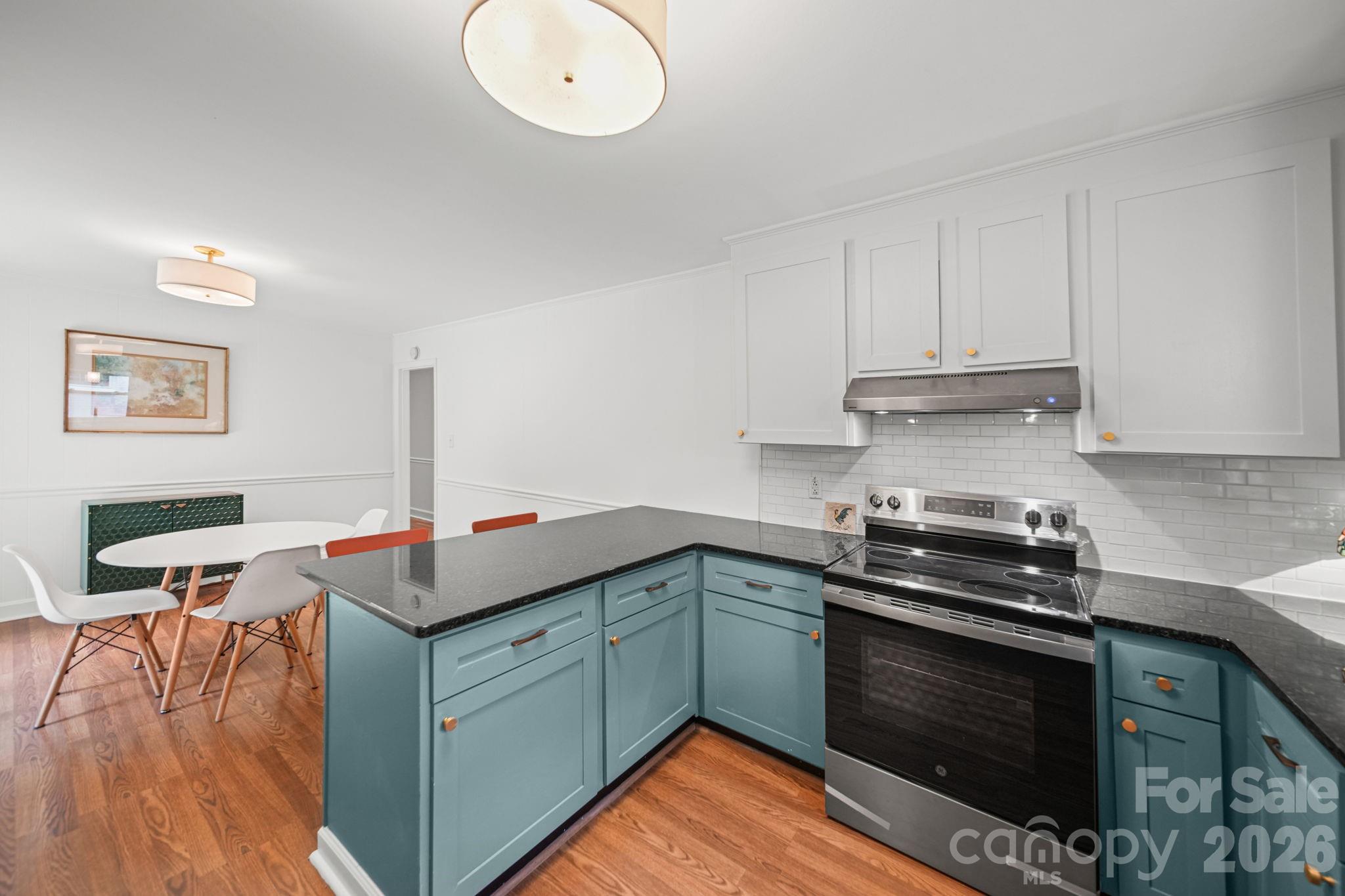 7107 Sherbourne Drive — Charlotte