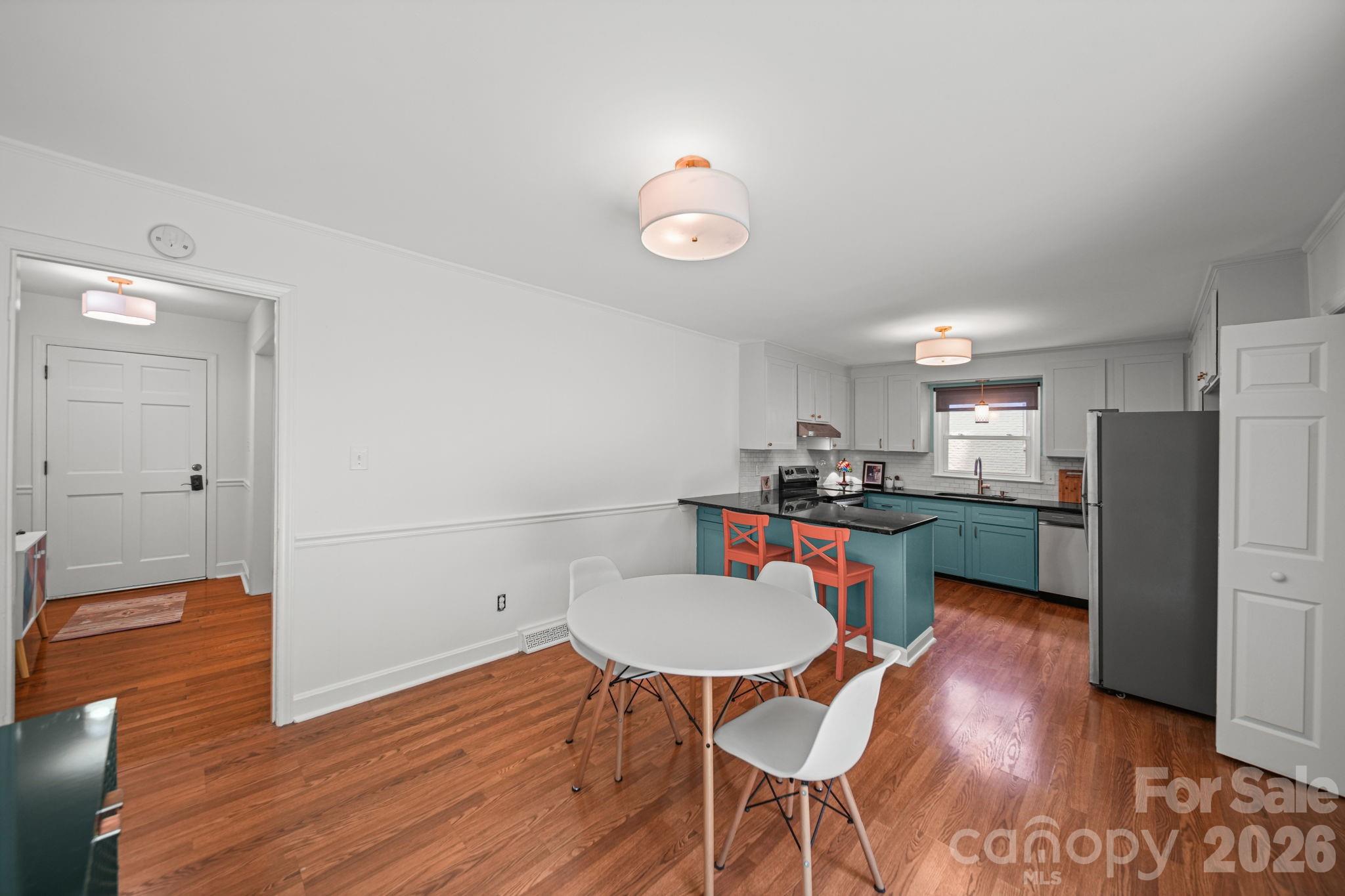 7107 Sherbourne Drive — Charlotte