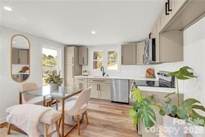 515 Roberts Avenue — York