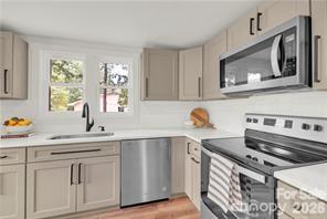 515 Roberts Avenue — York
