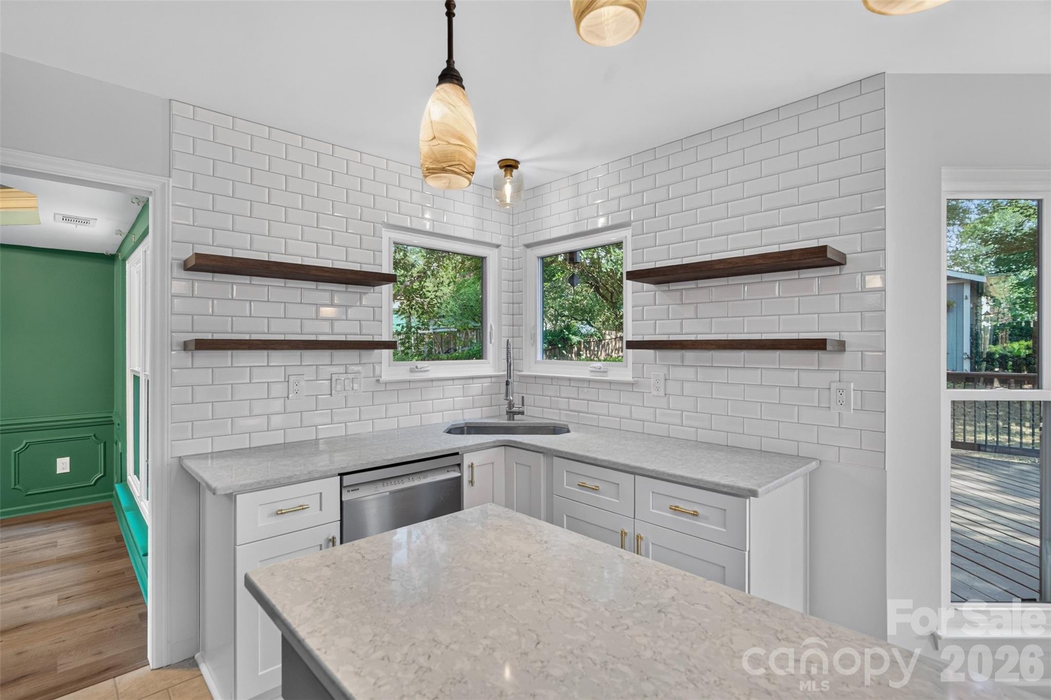6815 Oldecastle Court — Charlotte