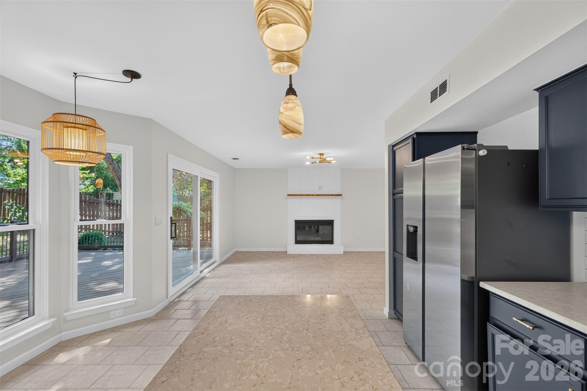 6815 Oldecastle Court — Charlotte