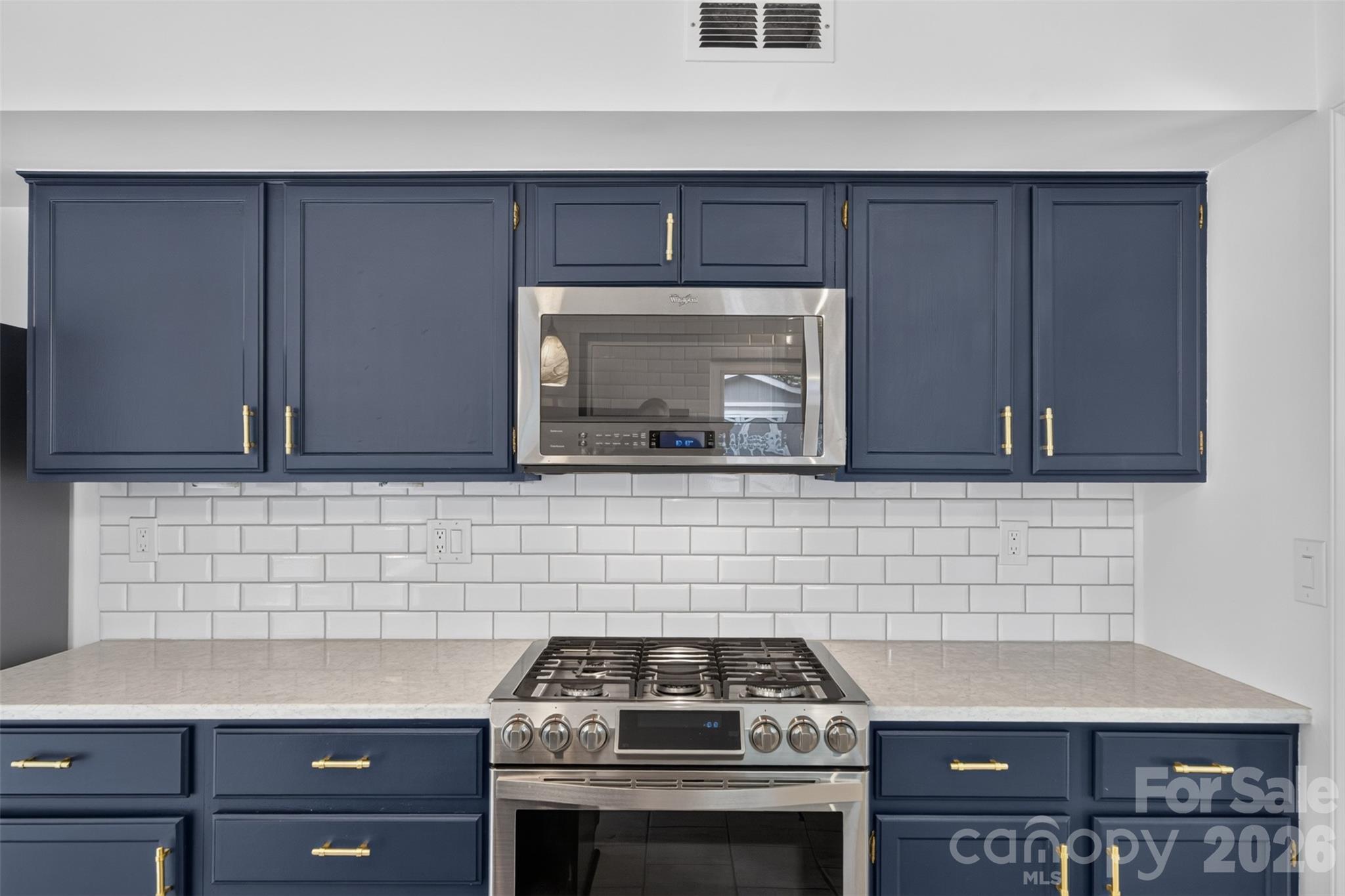 6815 Oldecastle Court — Charlotte