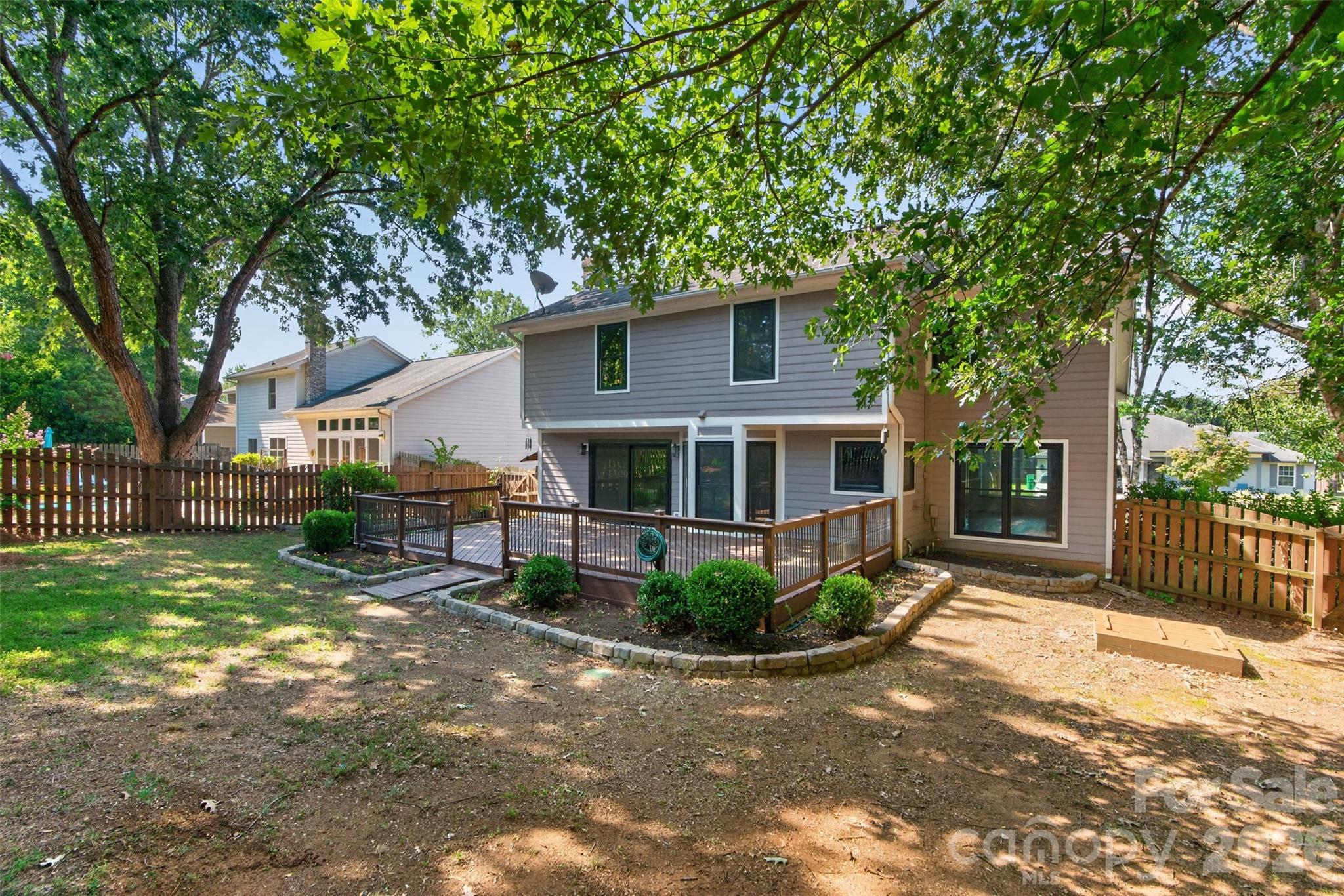 6815 Oldecastle Court — Charlotte
