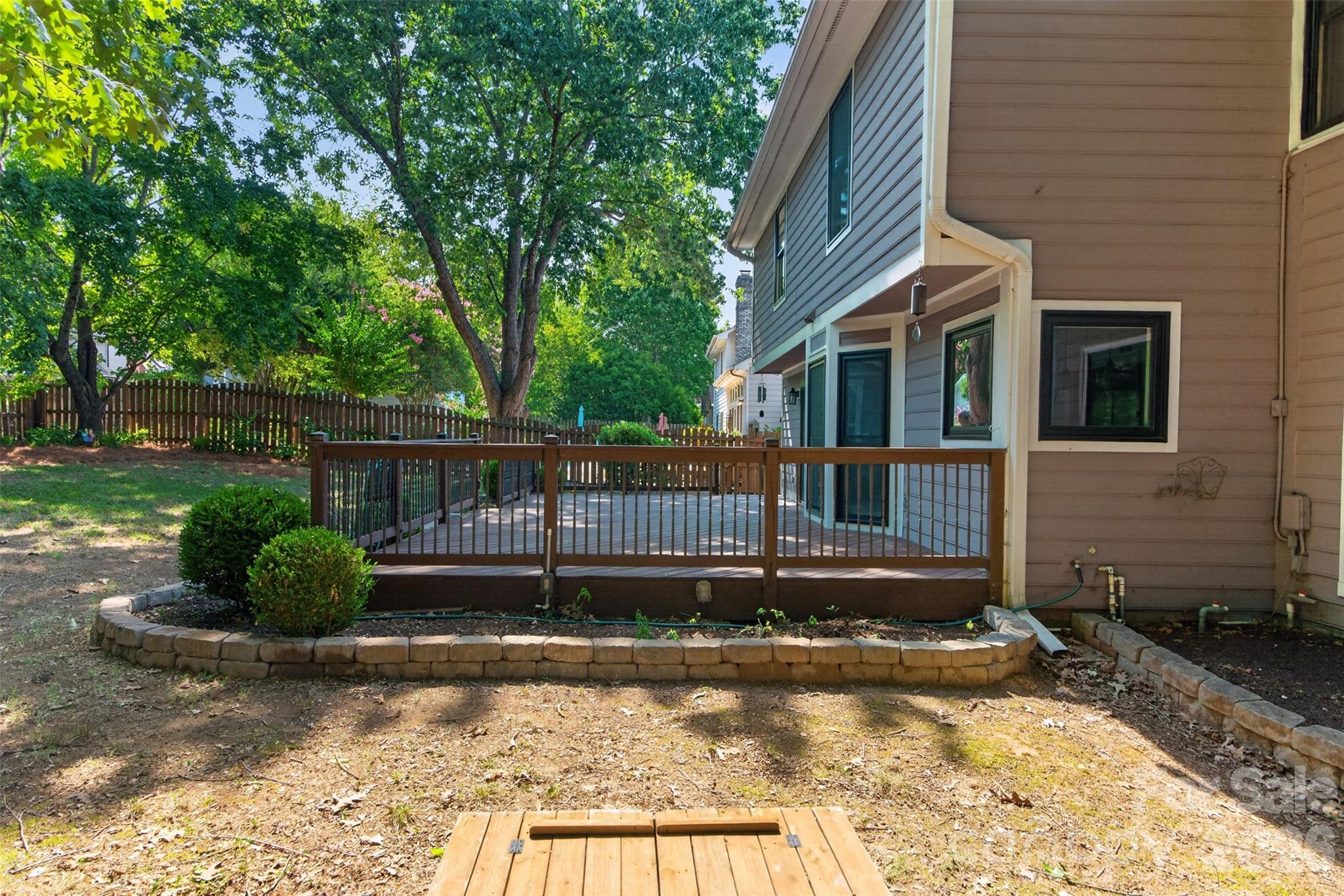 6815 Oldecastle Court — Charlotte