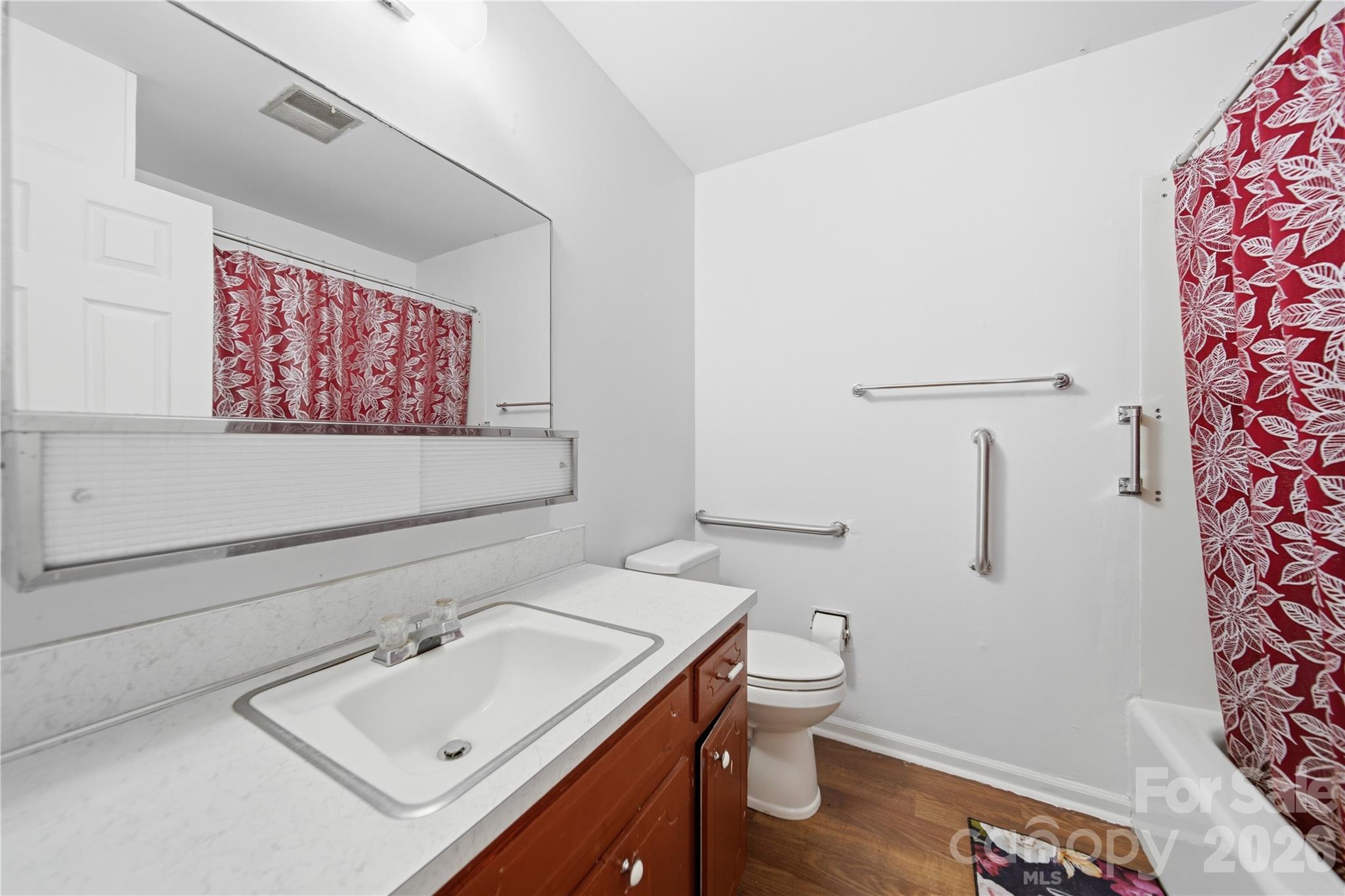 323 Meadowbrook Drive — Matthews