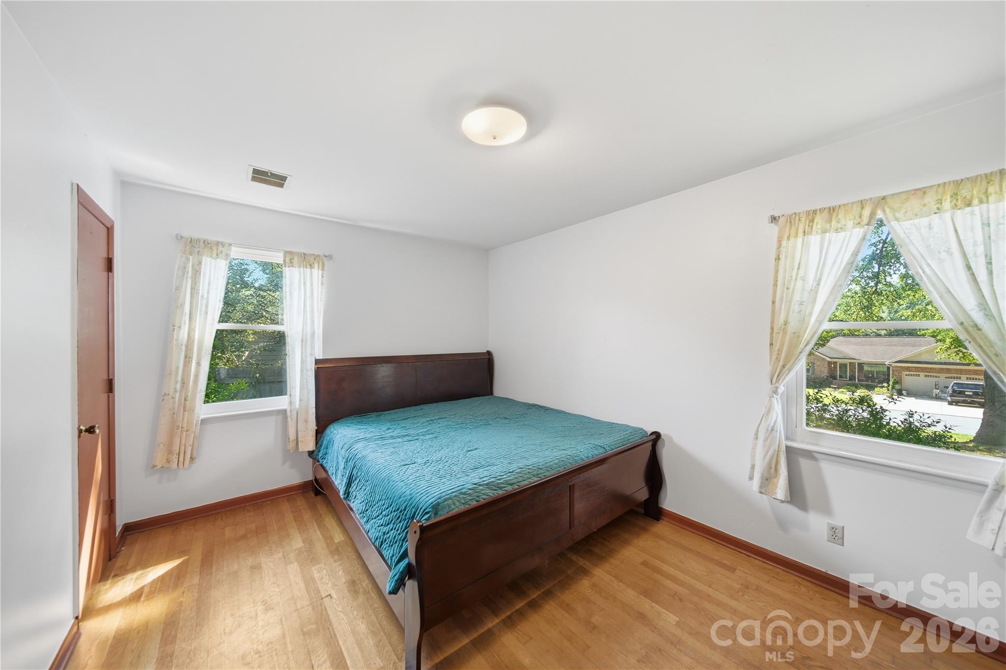 323 Meadowbrook Drive — Matthews