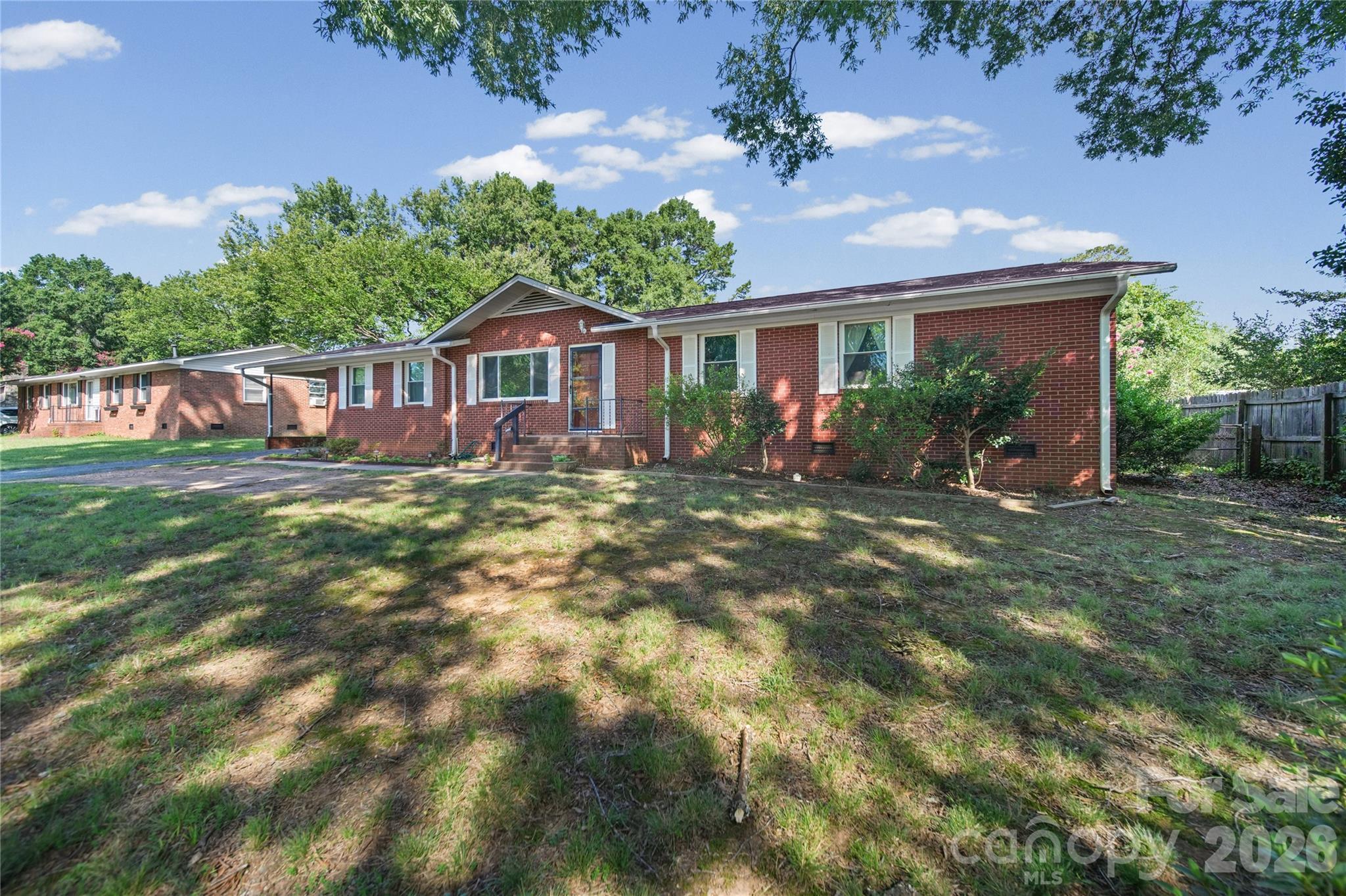323 Meadowbrook Drive — Matthews
