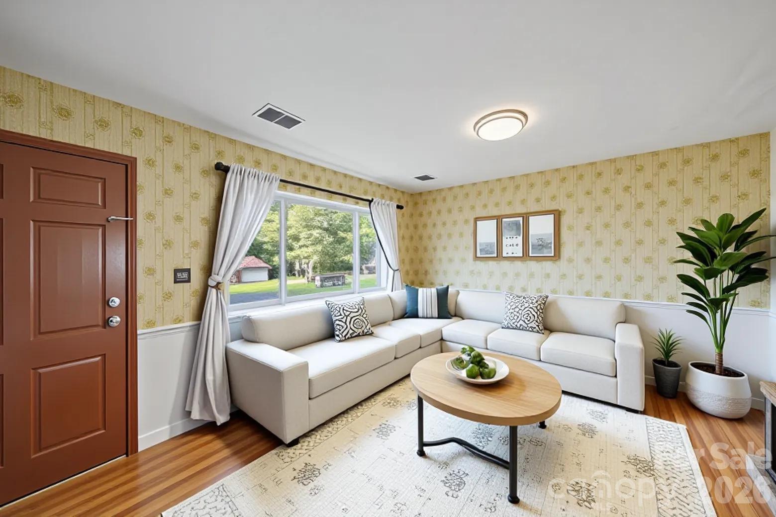323 Meadowbrook Drive — Matthews