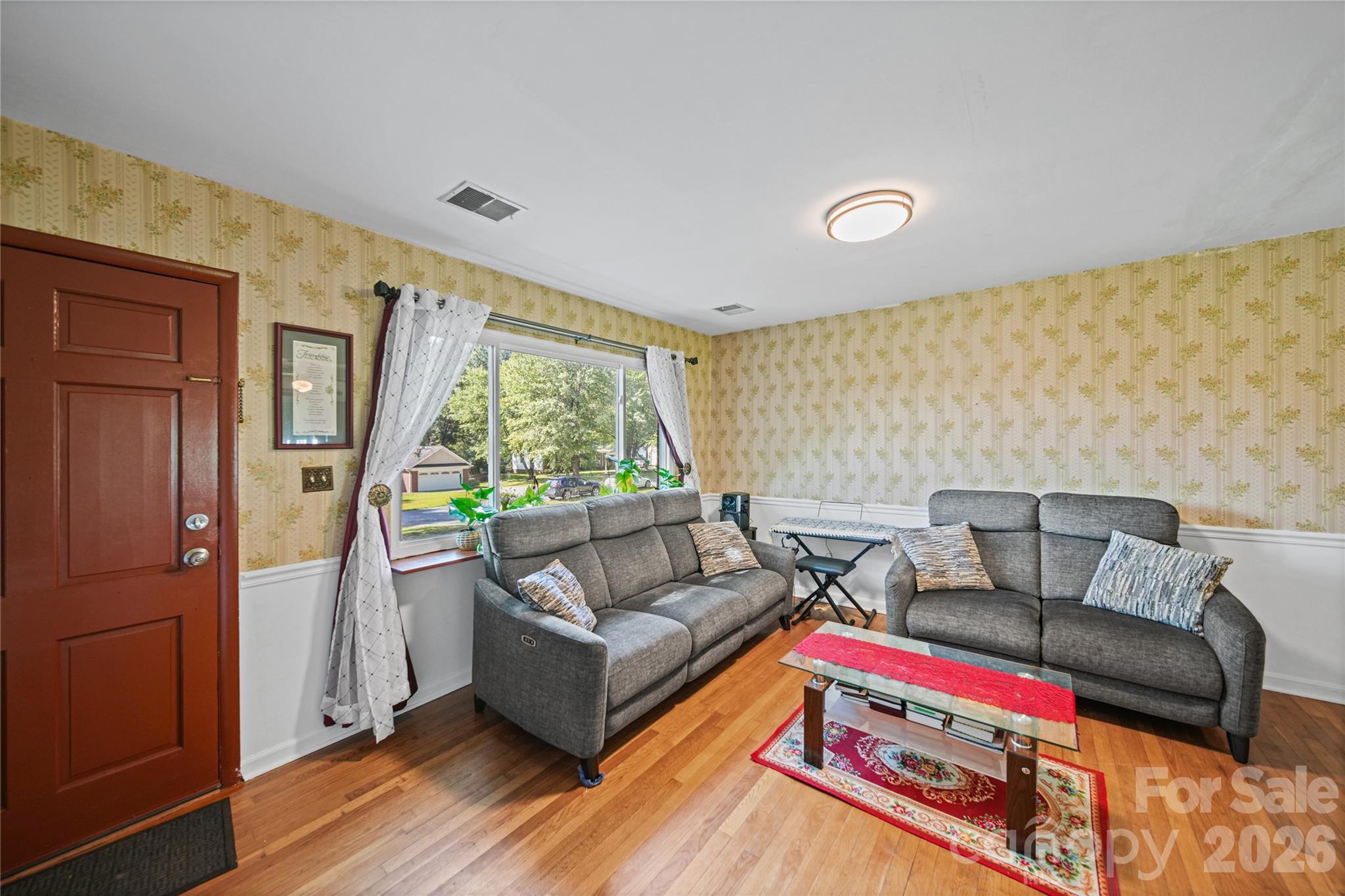 323 Meadowbrook Drive — Matthews