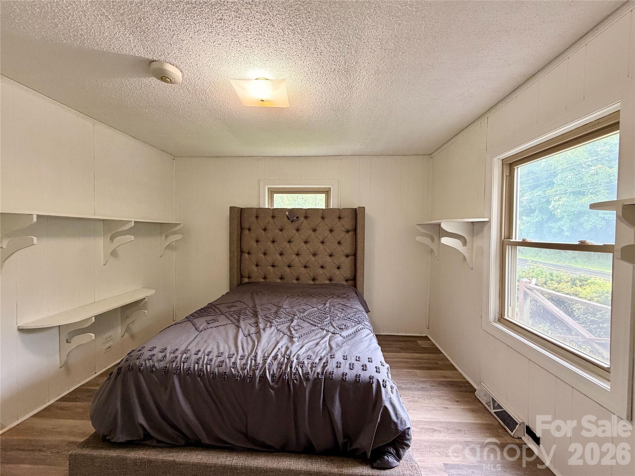2475 Shelton Avenue — Statesville