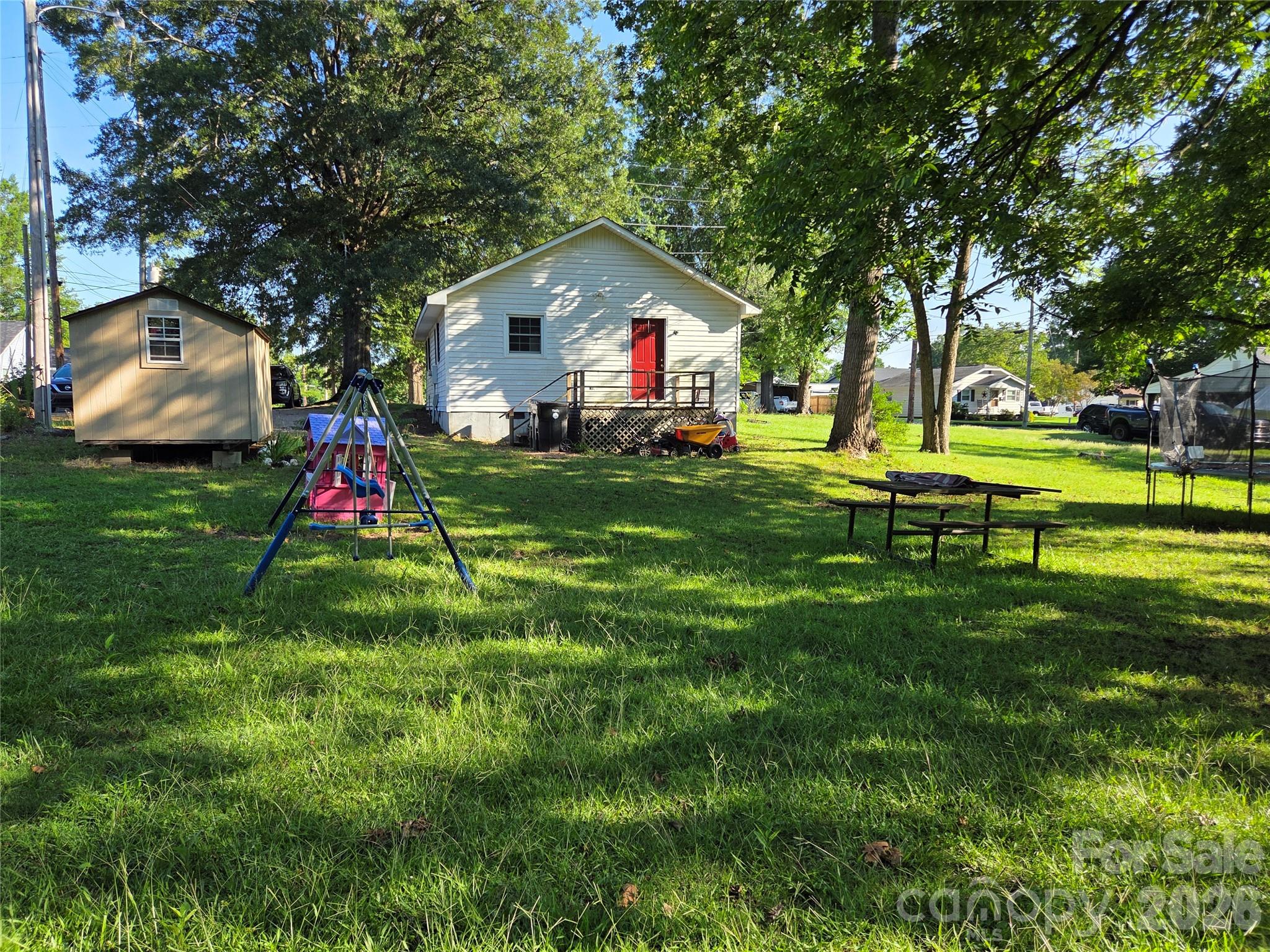 174 Cannon Avenue NW — Concord
