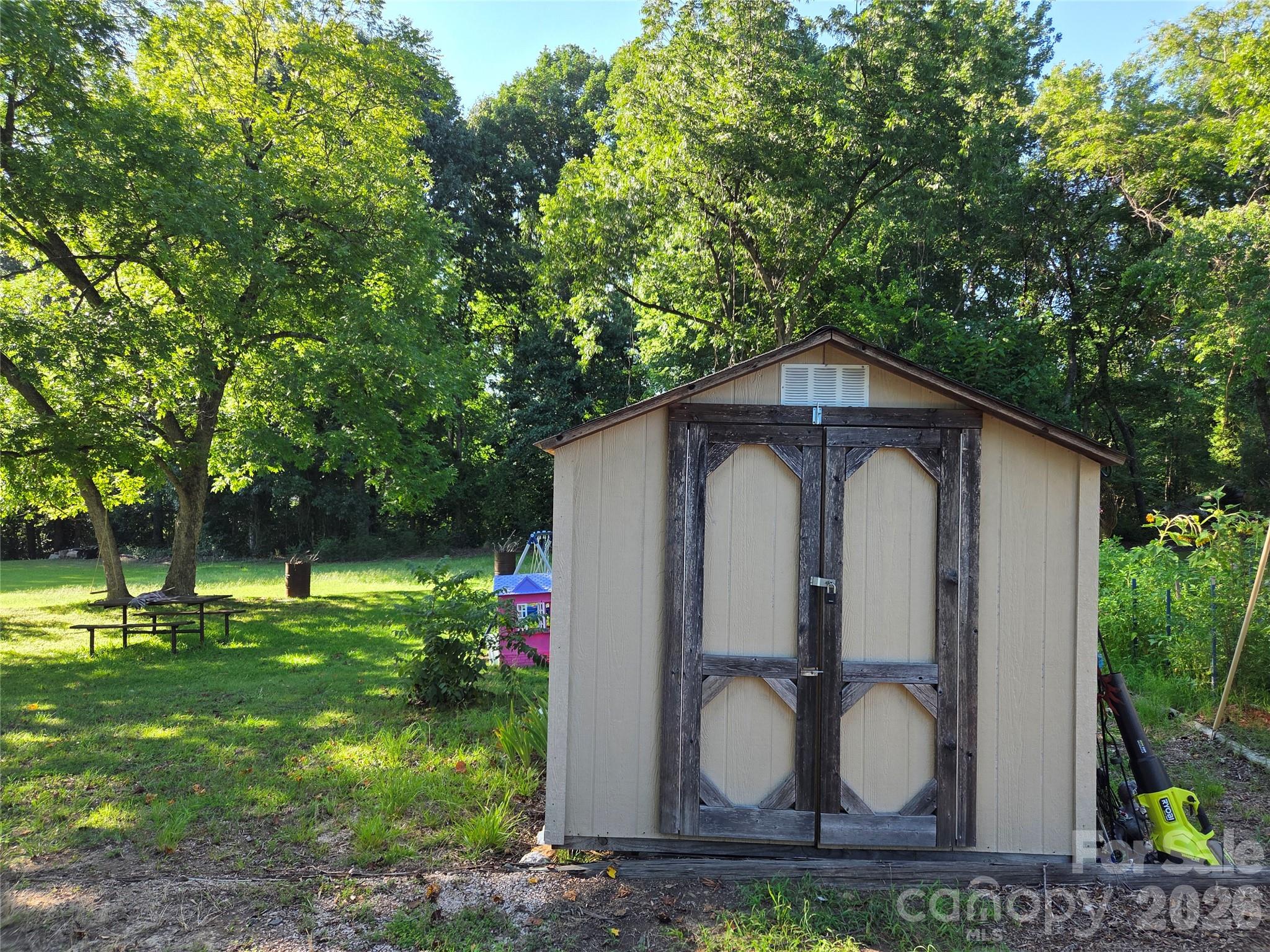 174 Cannon Avenue NW — Concord
