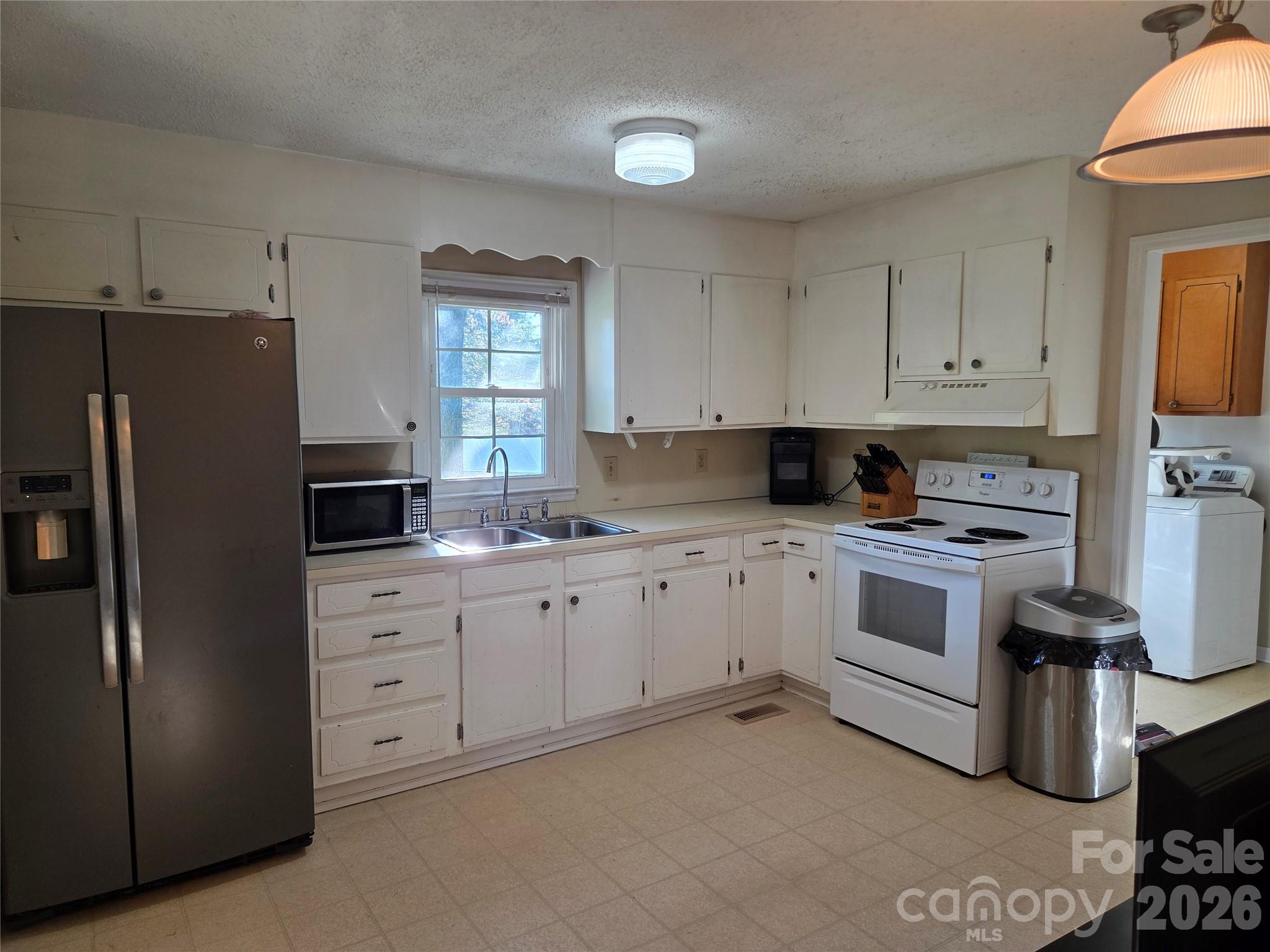174 Cannon Avenue NW — Concord