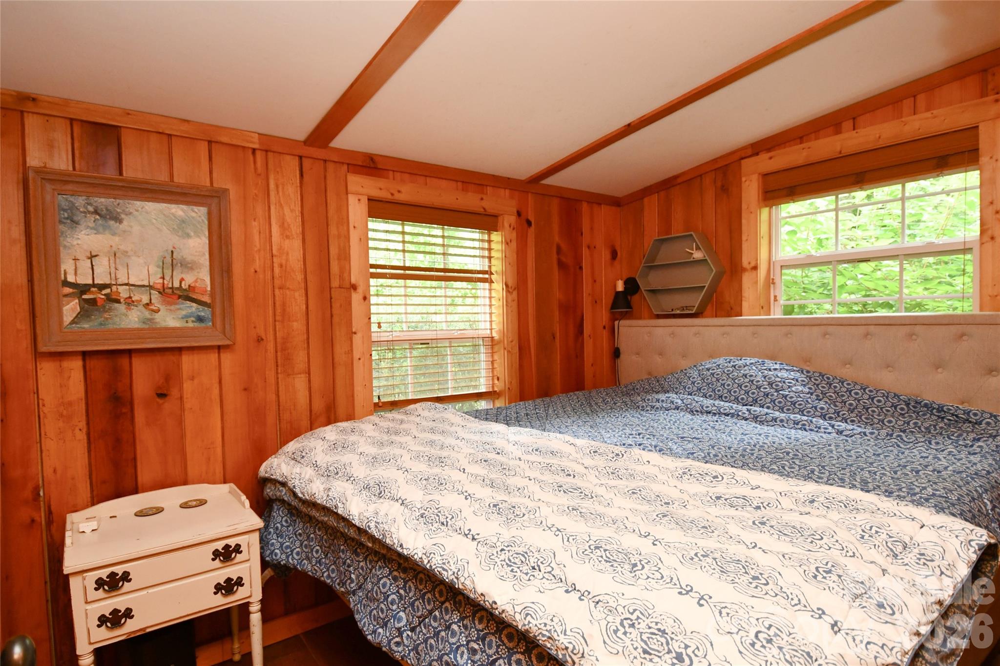 33 Tennis Court Road — Burnsville