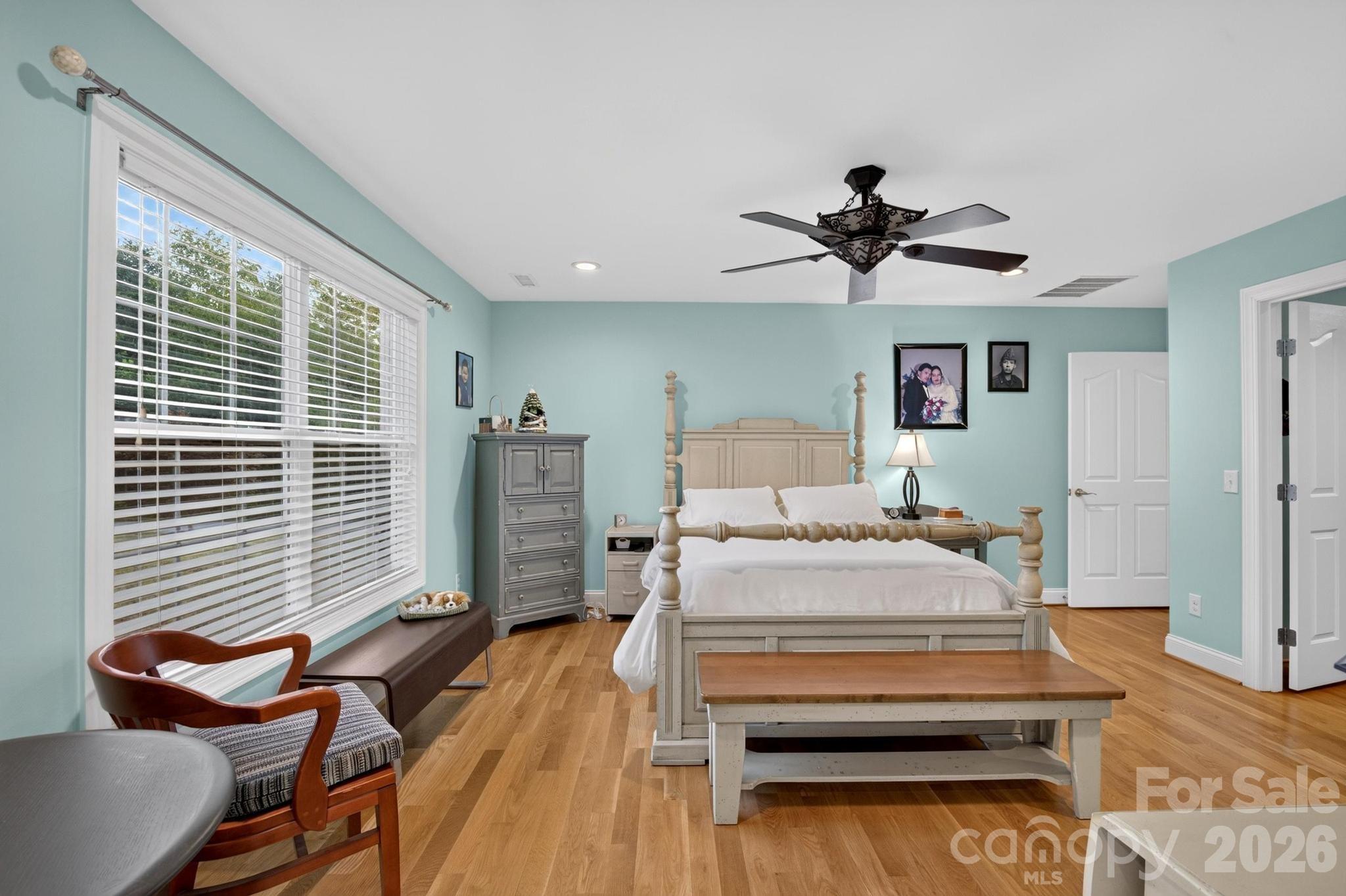 100 Rivercliff Drive — Hudson