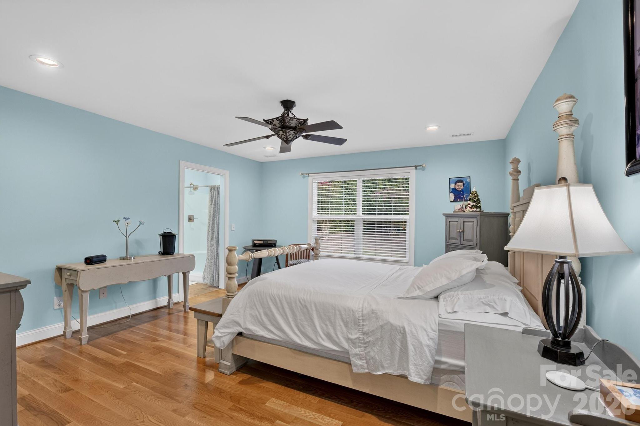 100 Rivercliff Drive — Hudson