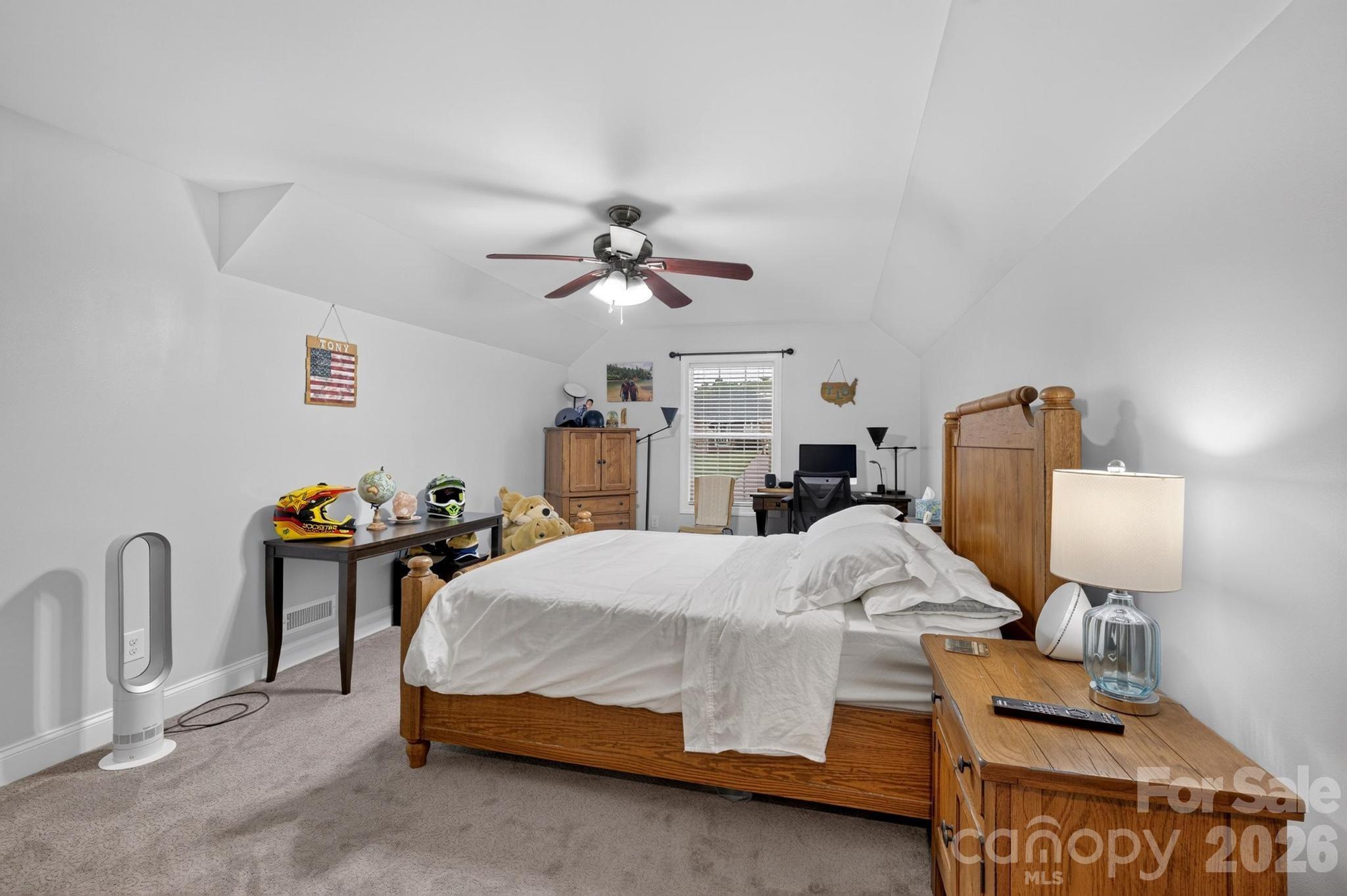 100 Rivercliff Drive — Hudson