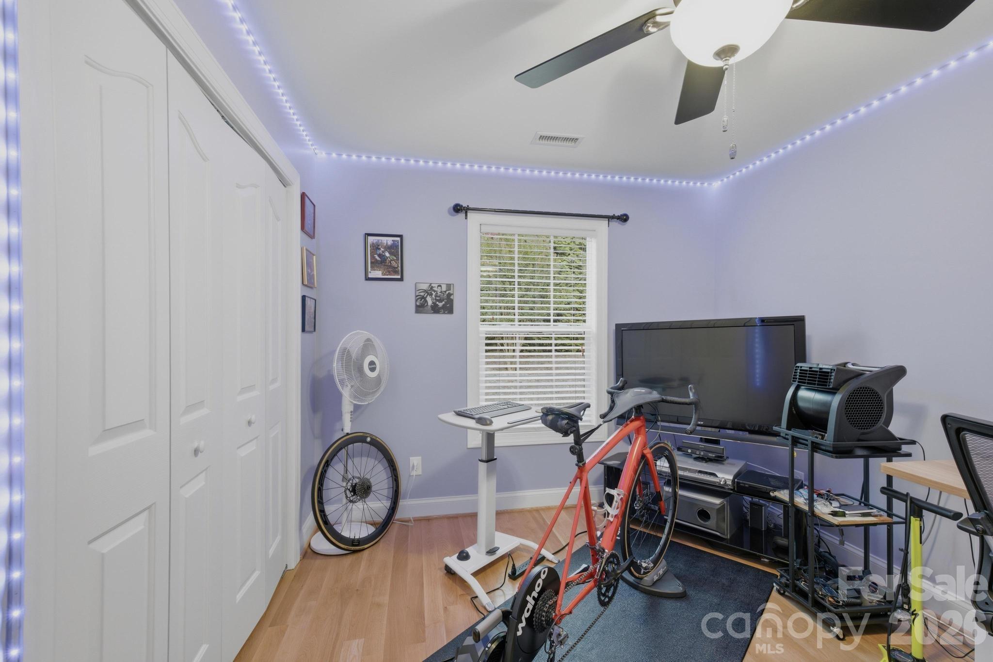 100 Rivercliff Drive — Hudson