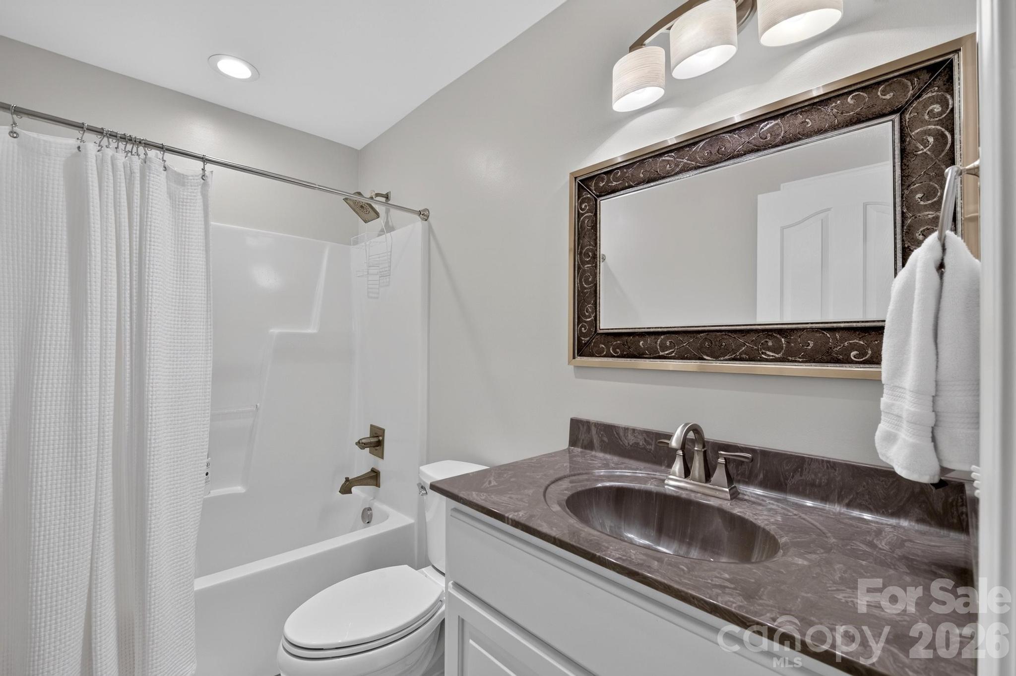 100 Rivercliff Drive — Hudson