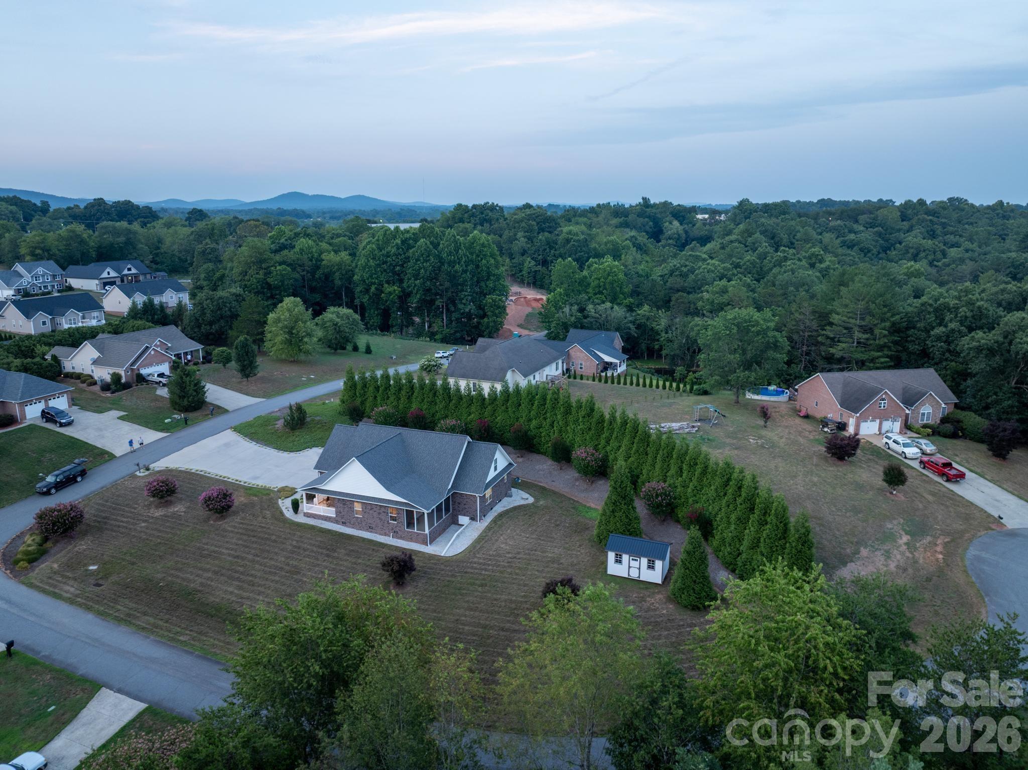 100 Rivercliff Drive — Hudson