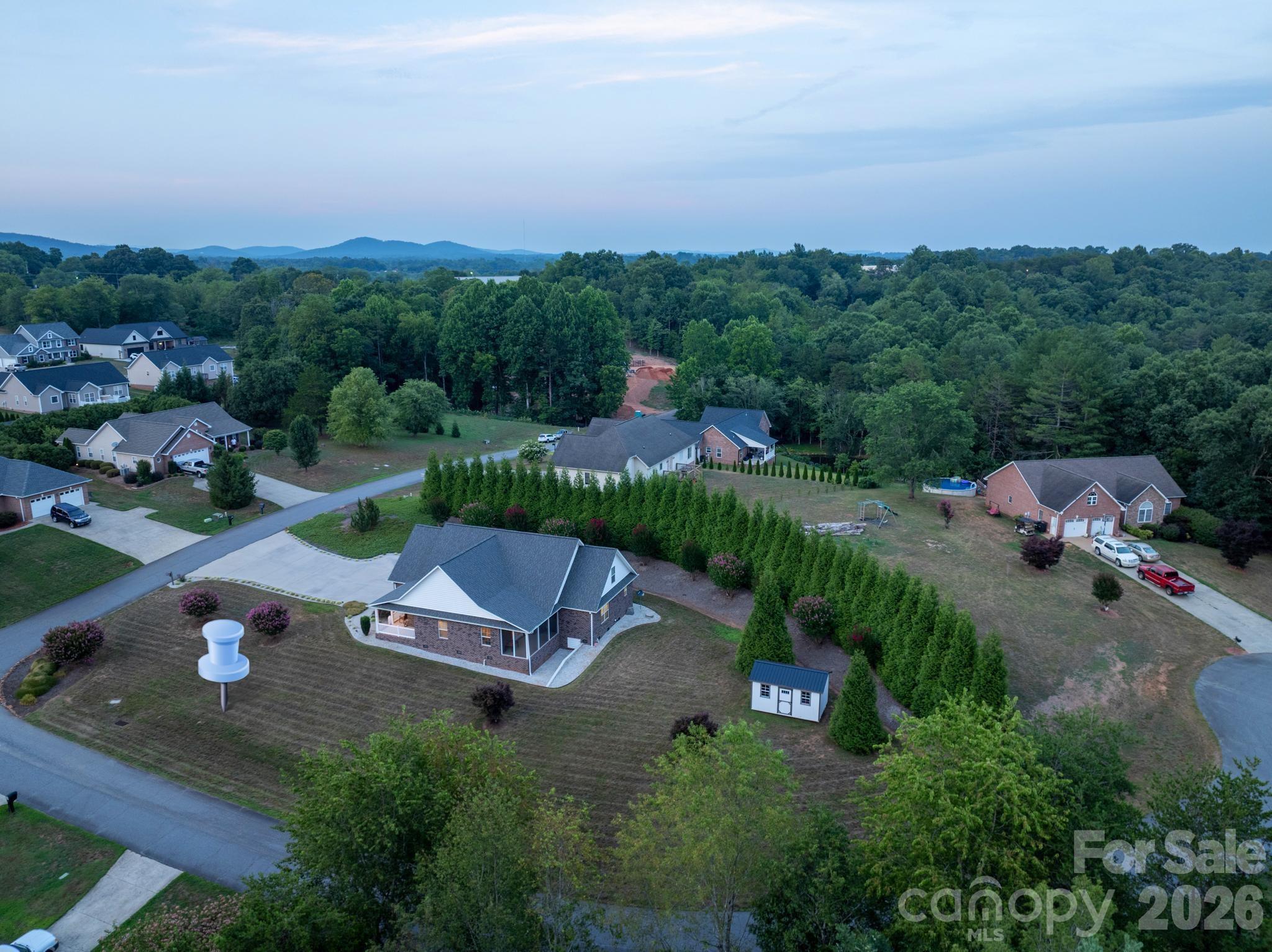 100 Rivercliff Drive — Hudson