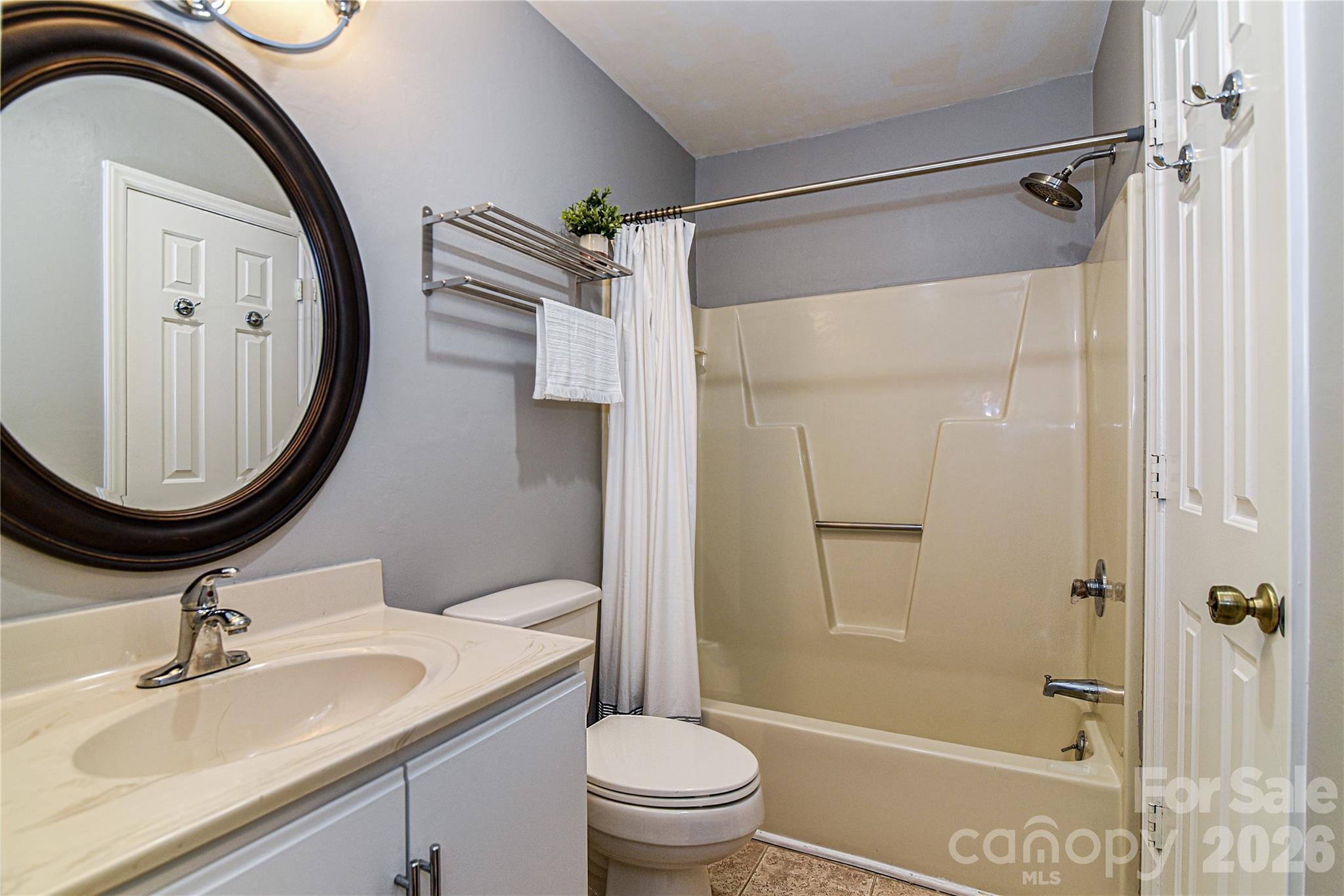 110 Heywood Road #8D — Arden
