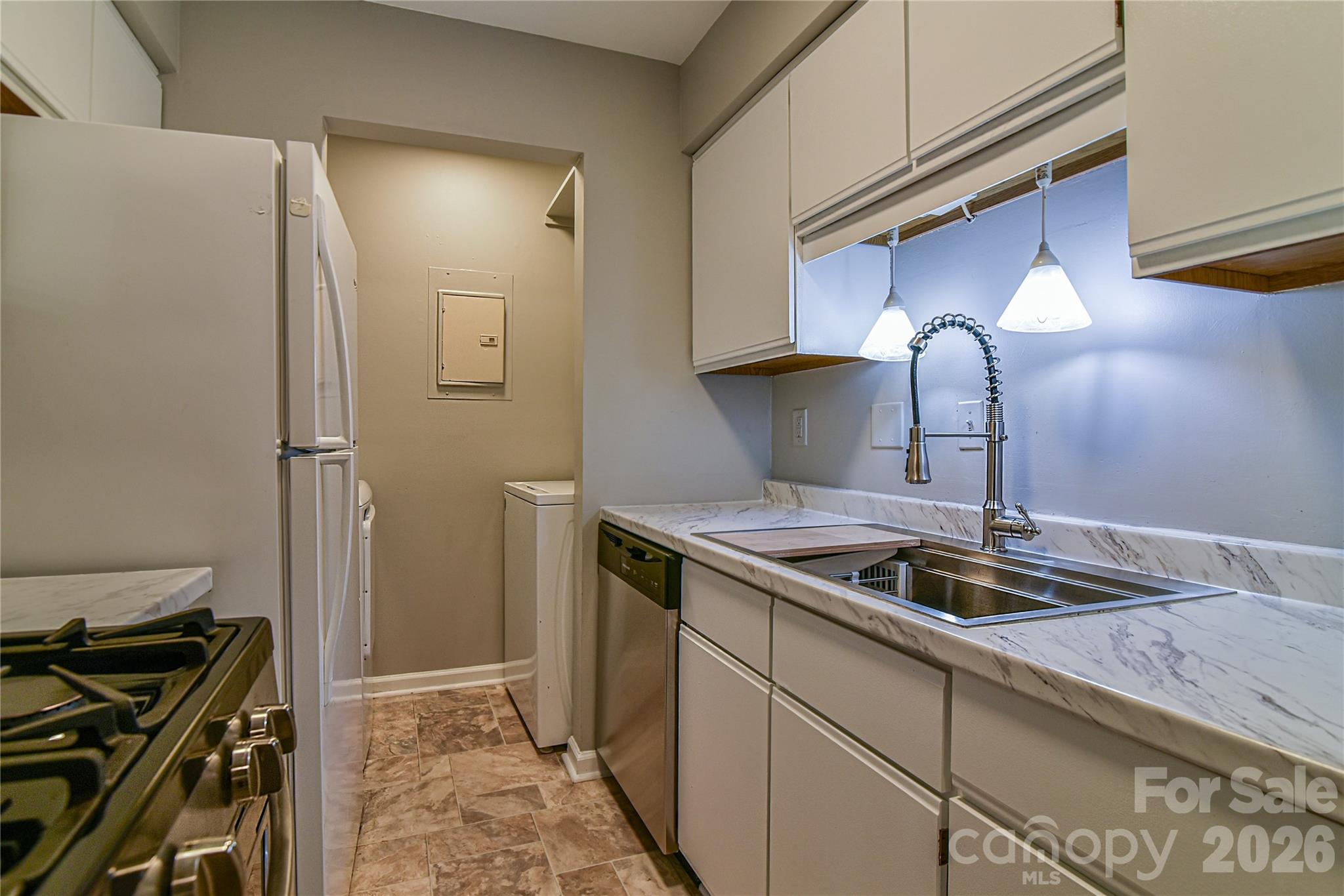 110 Heywood Road #8D — Arden