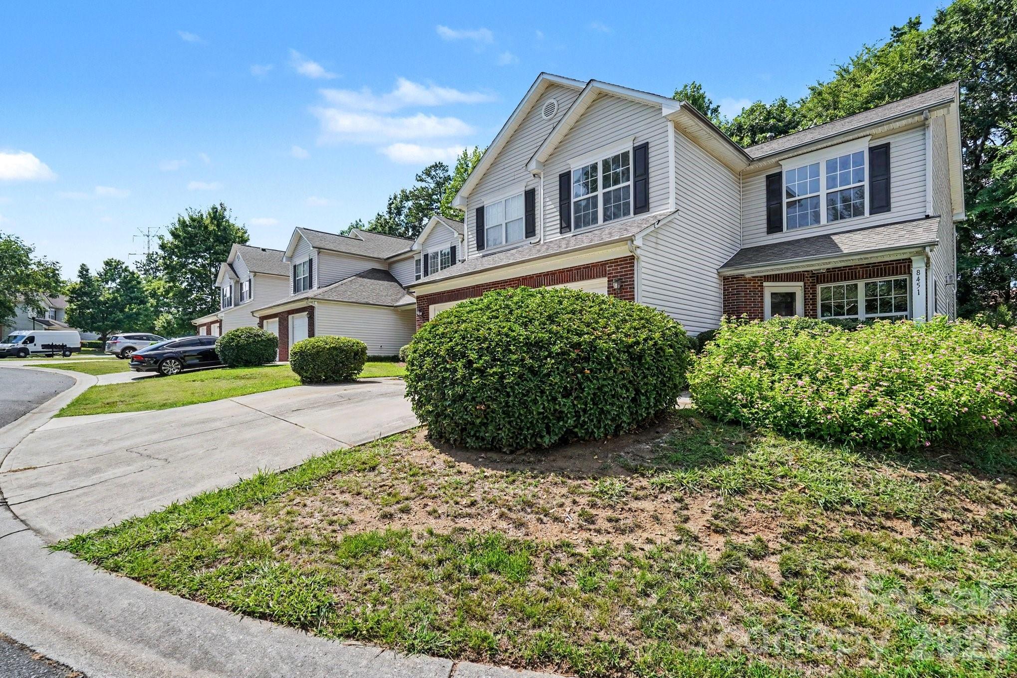 8451 Carolina Lily Lane — Charlotte