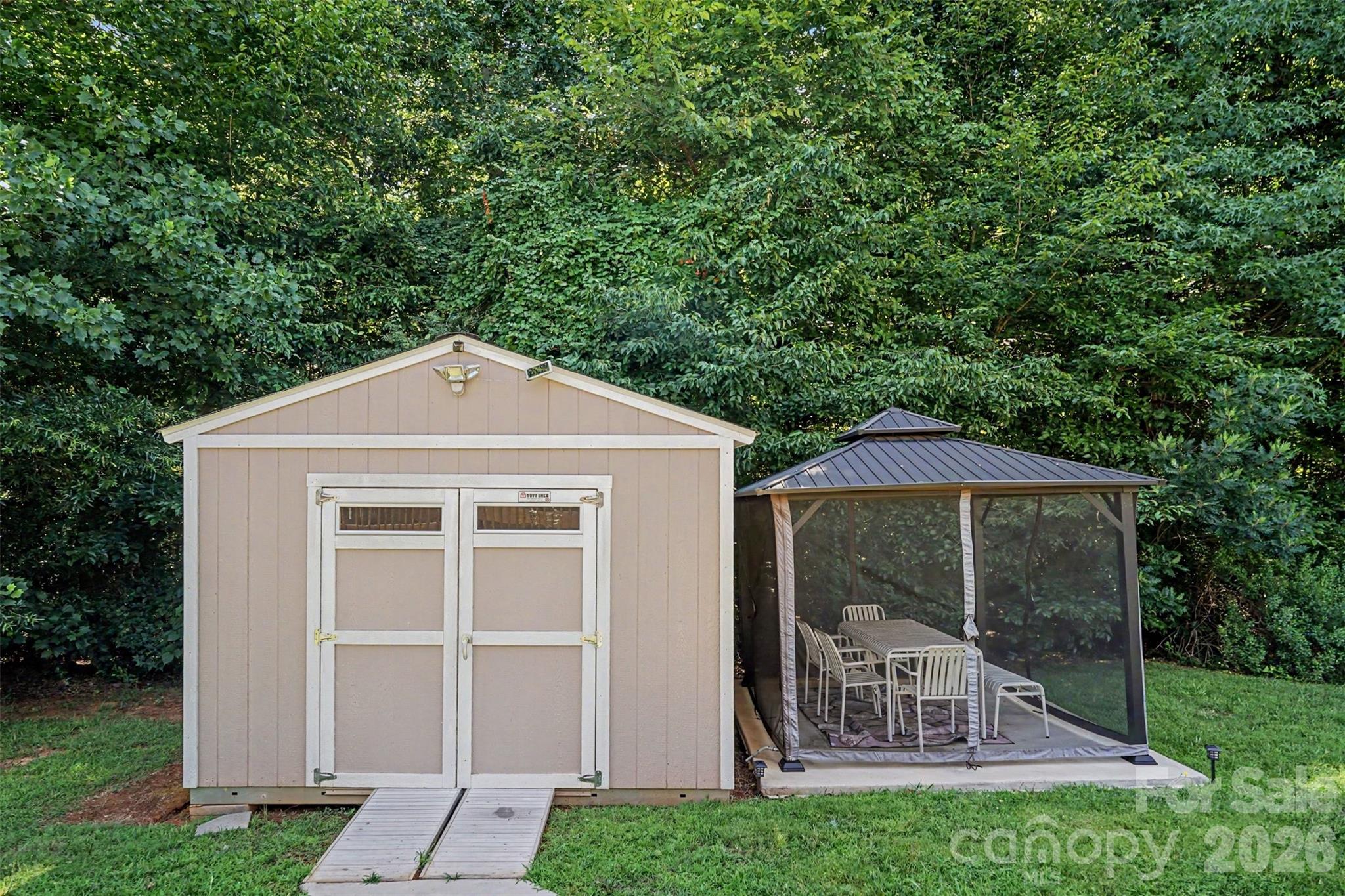 8920 Red Clay Lane — Charlotte