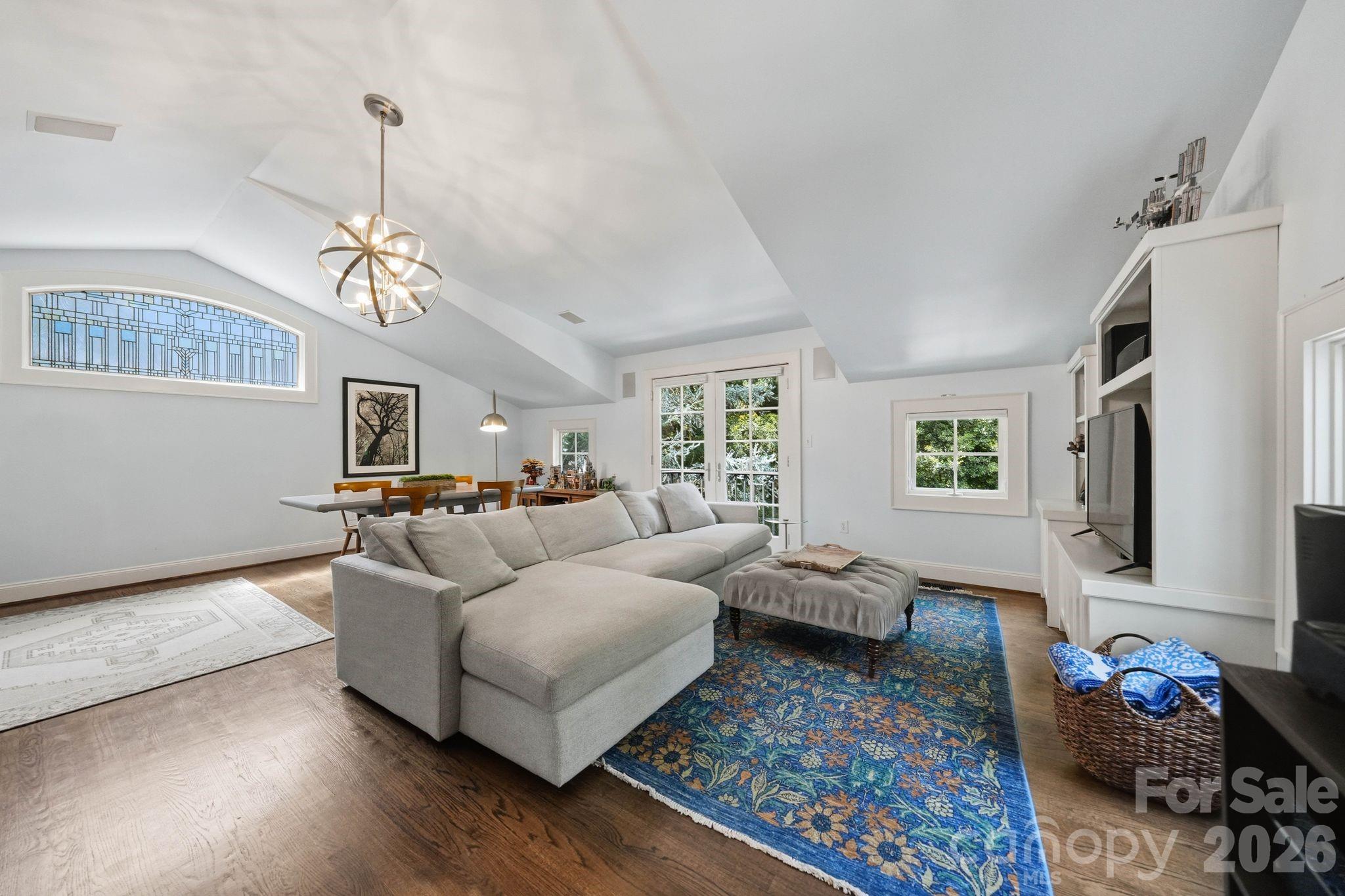 2700 Belvedere Avenue — Charlotte