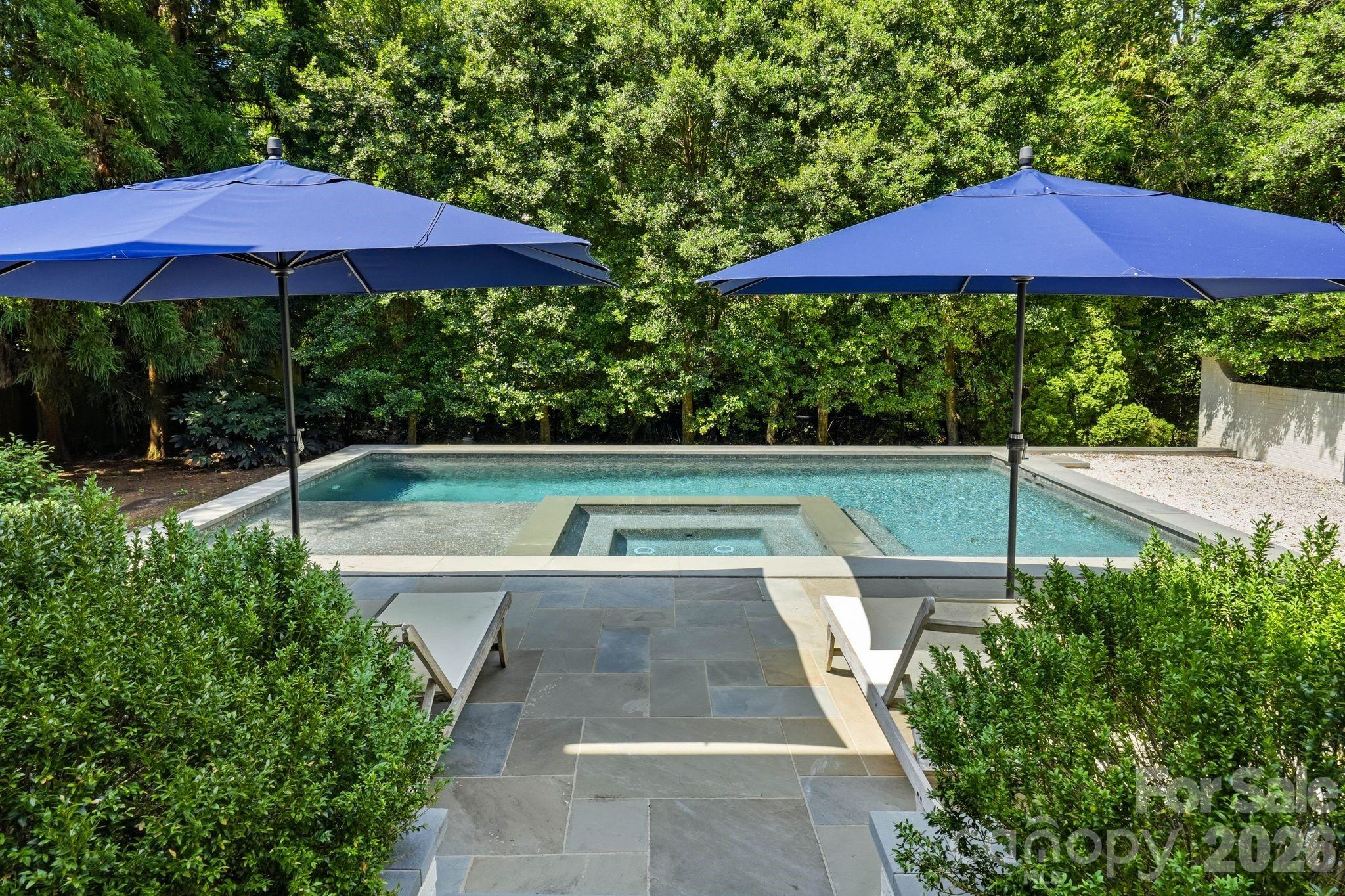 2700 Belvedere Avenue — Charlotte
