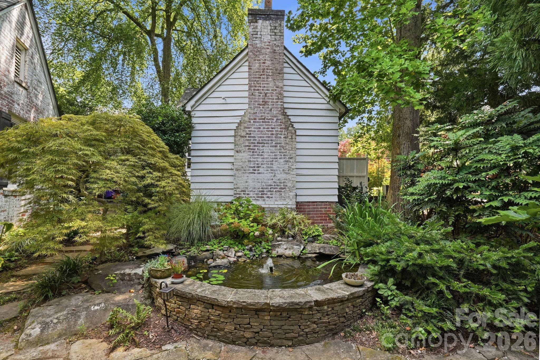 2700 Belvedere Avenue — Charlotte