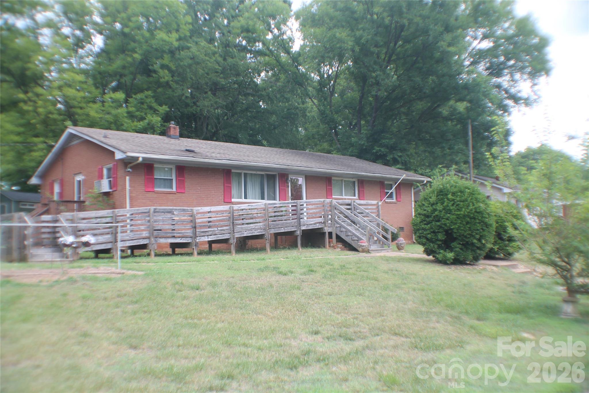 621 Westside Terrace — Davidson