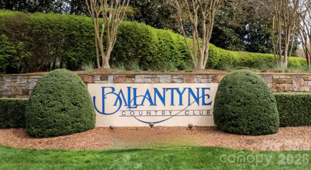 10904 Moran Lane — Charlotte