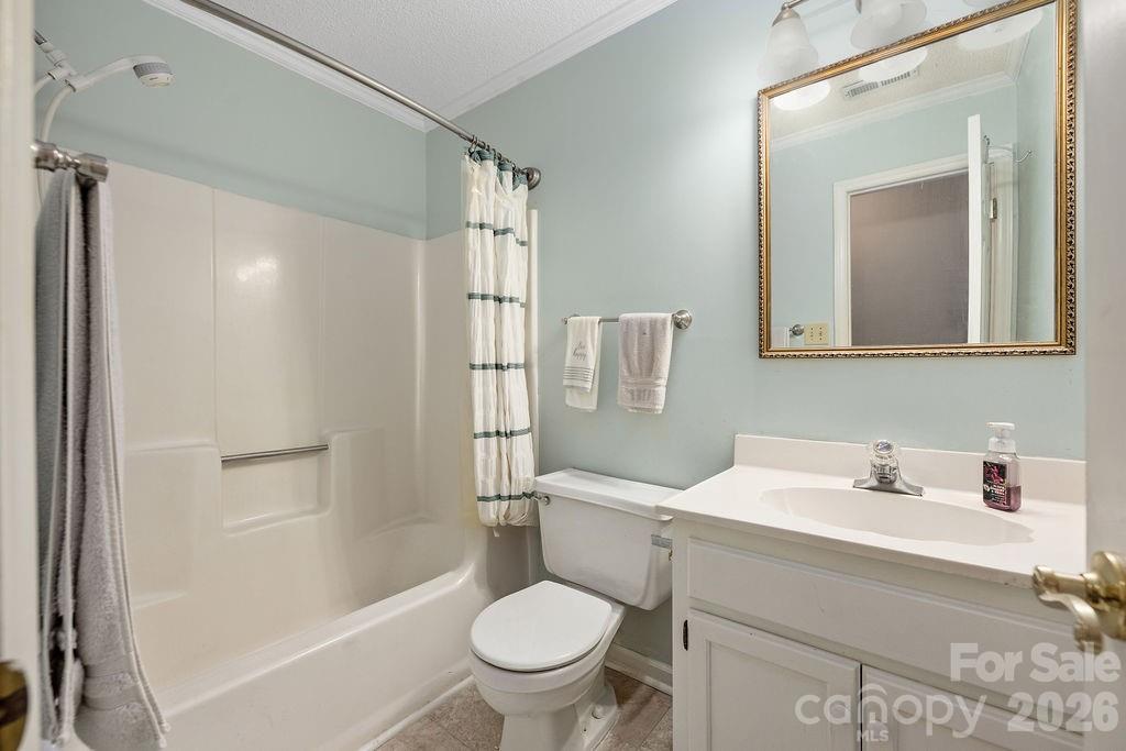 1793 Robinwood Road — Gastonia