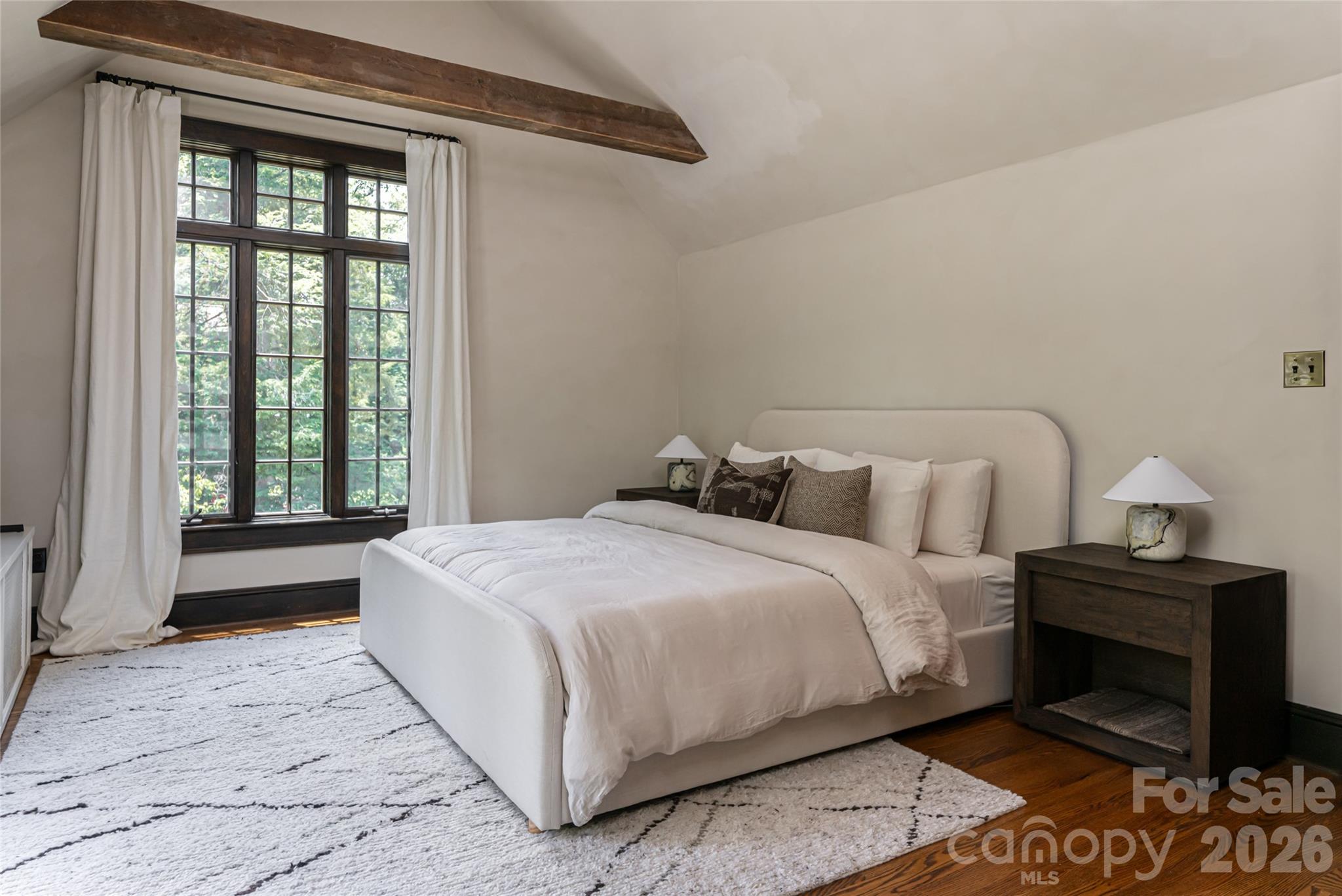 21 Lynwood Road — Asheville
