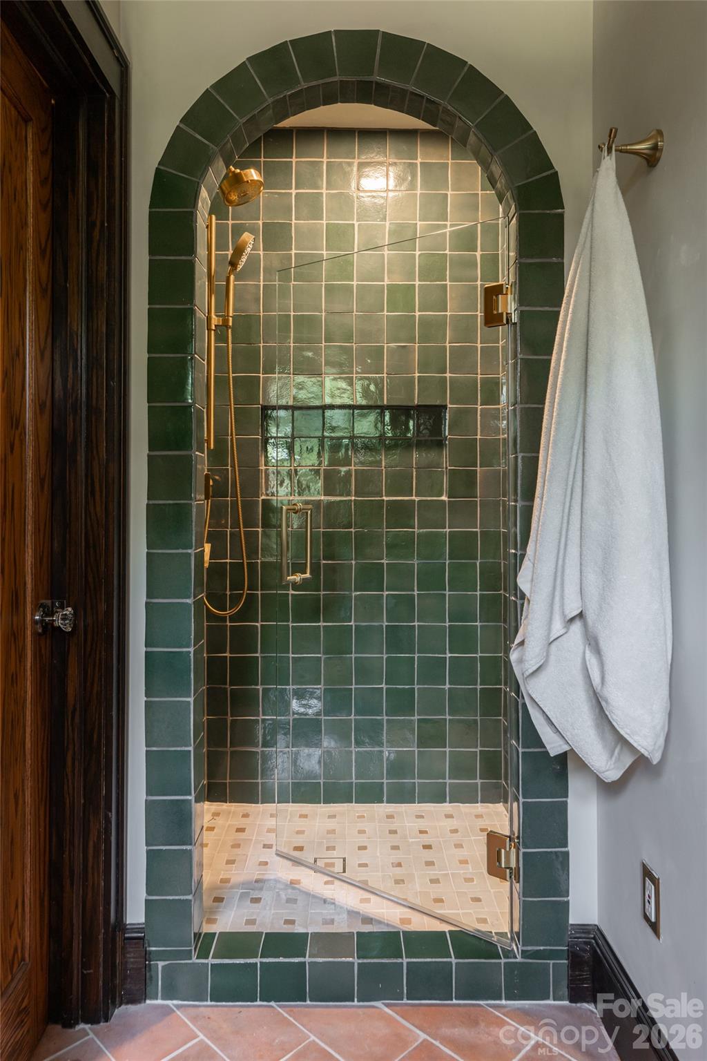 21 Lynwood Road — Asheville
