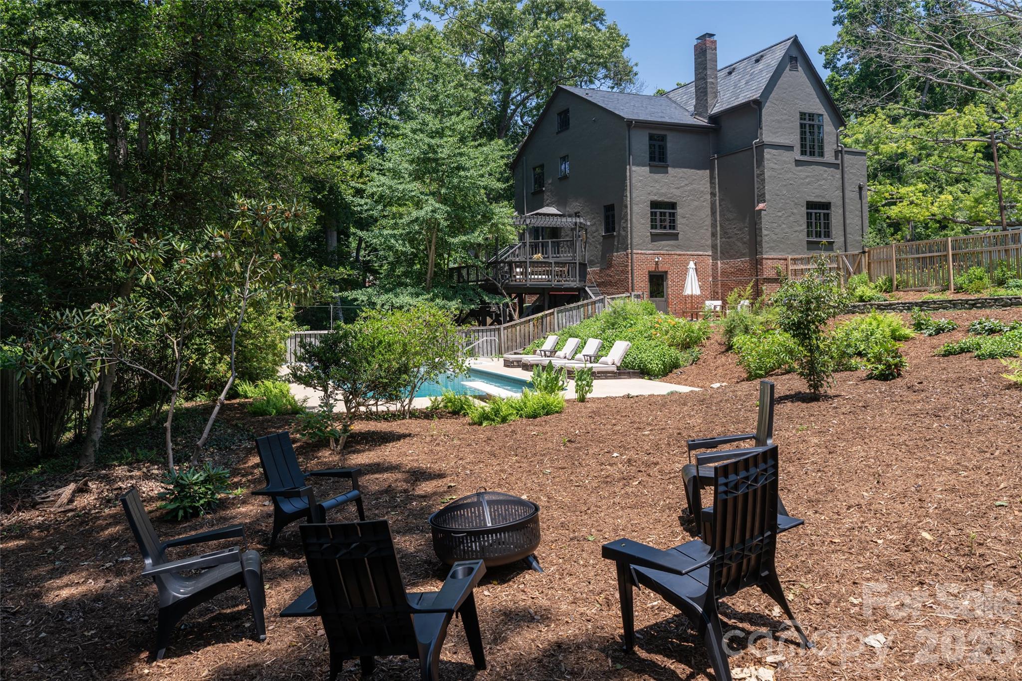 21 Lynwood Road — Asheville