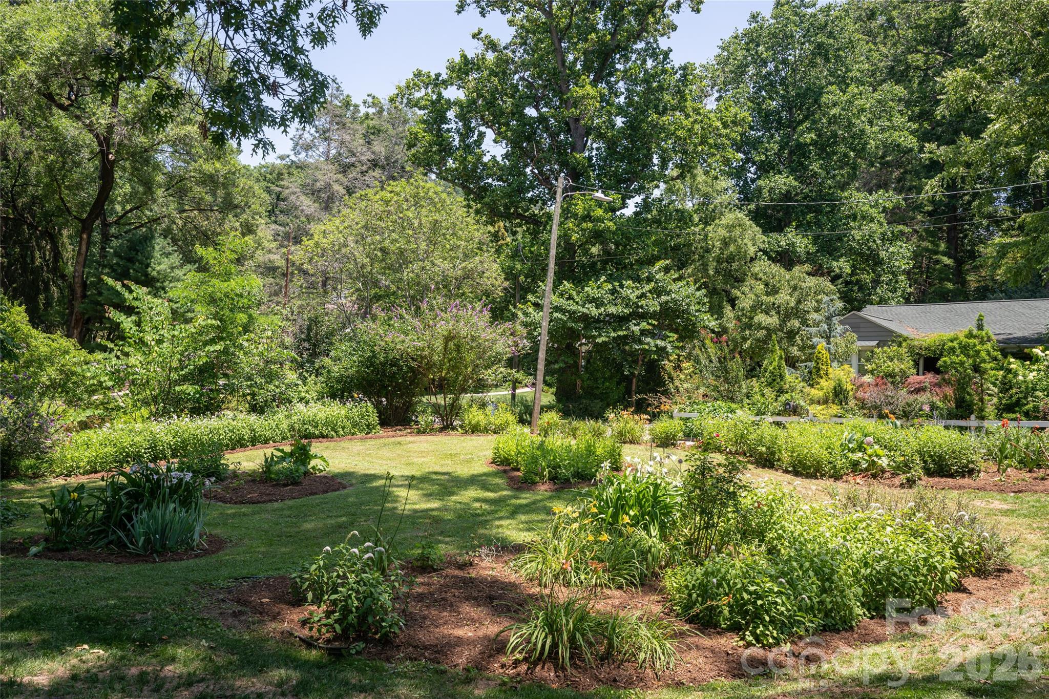 21 Lynwood Road — Asheville